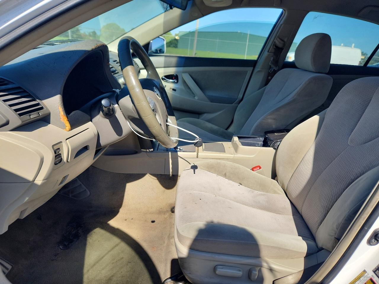 2010 Toyt Camry White vin: 4T1BK3EKXAU604384