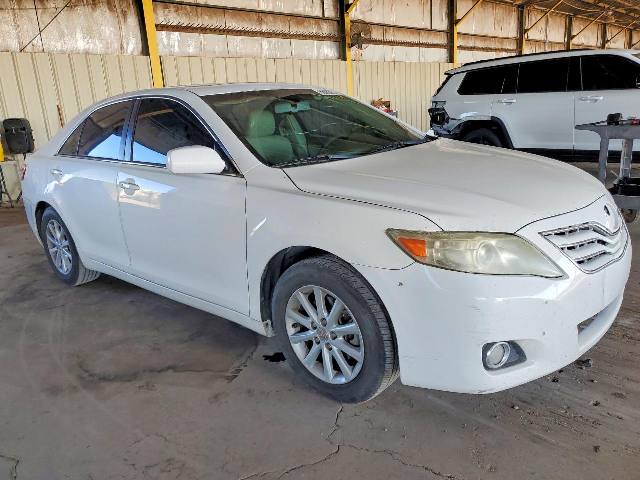 2010 Toyota Camry Xle V6 White vin: 4T1BK3EKXAU605728