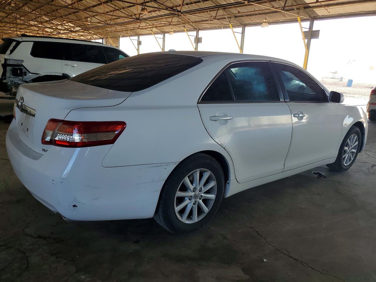 2010 Toyota Camry Xle V6 White vin: 4T1BK3EKXAU605728