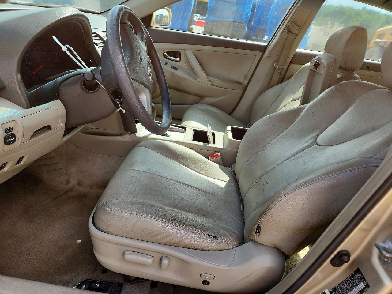 2011 Toyota Camry Le V6 Tan vin: 4T1BK3EKXBU121933