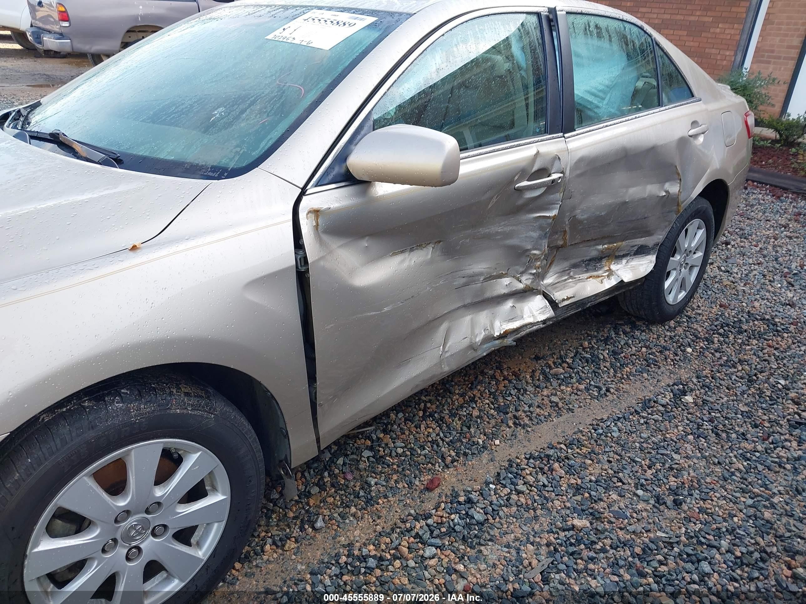 2007 Toyota Camry Le/xle/se Gold vin: 4T1BK46K07U051600