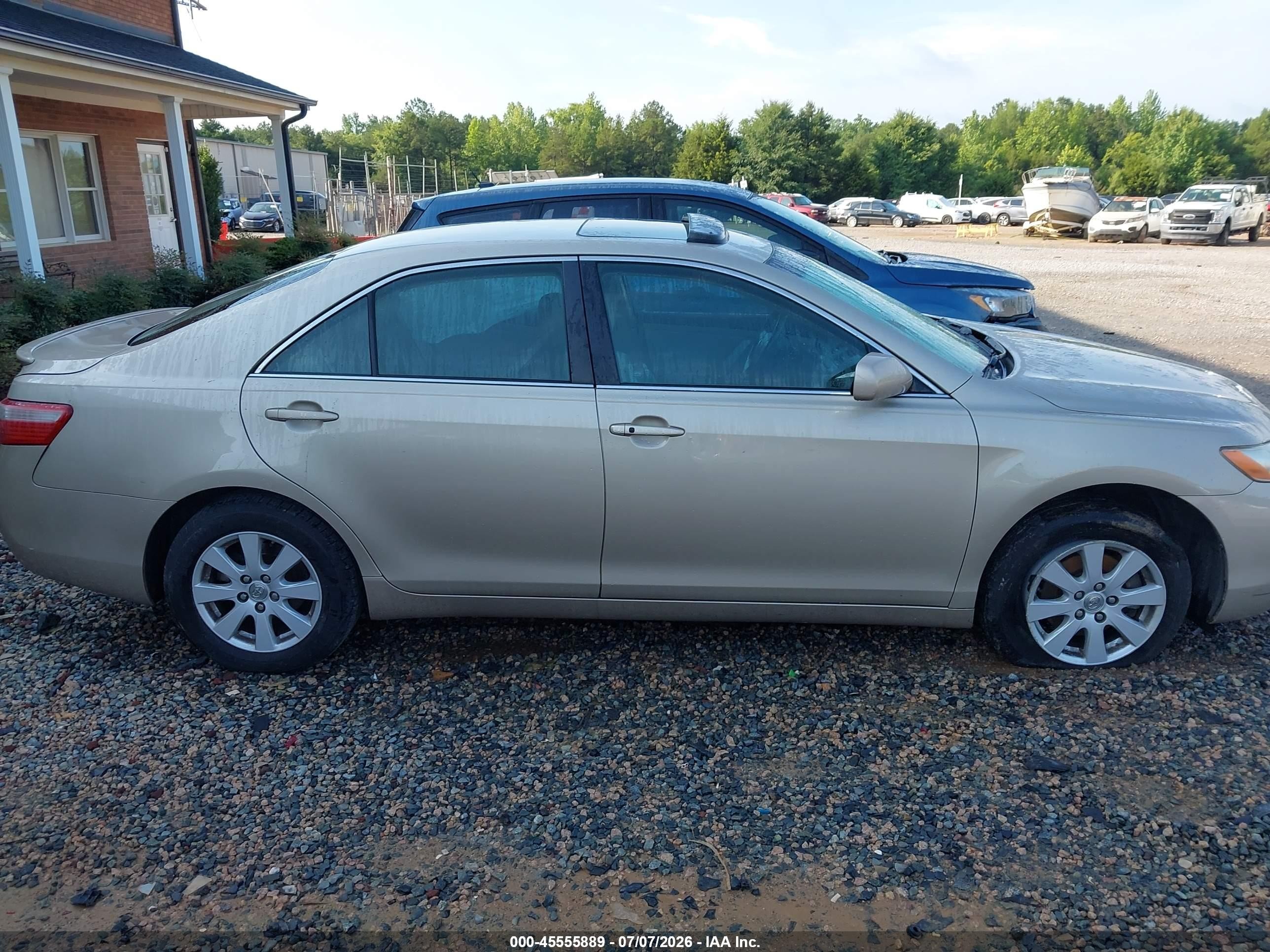 2007 Toyota Camry Le/xle/se Gold vin: 4T1BK46K07U051600