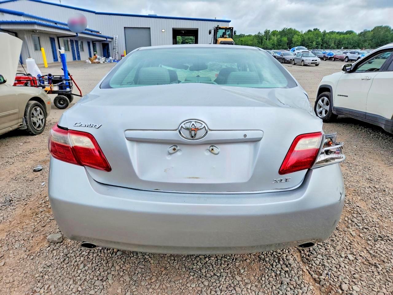 2007 Toyota Camry Xle V6 Silver vin: 4T1BK46K07U517400