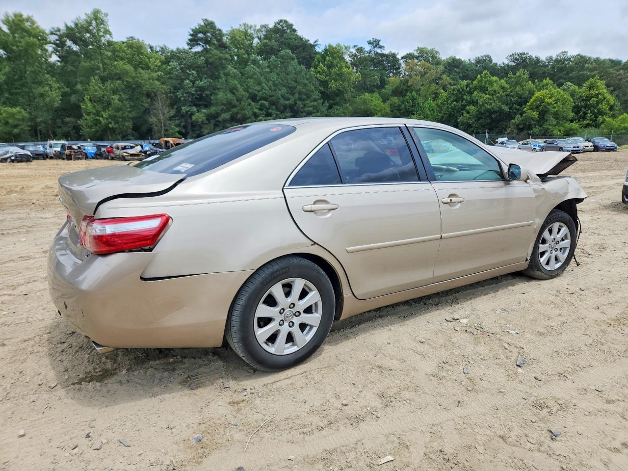 2007 Toyota Camry Xle V6 Gold vin: 4T1BK46K07U531099