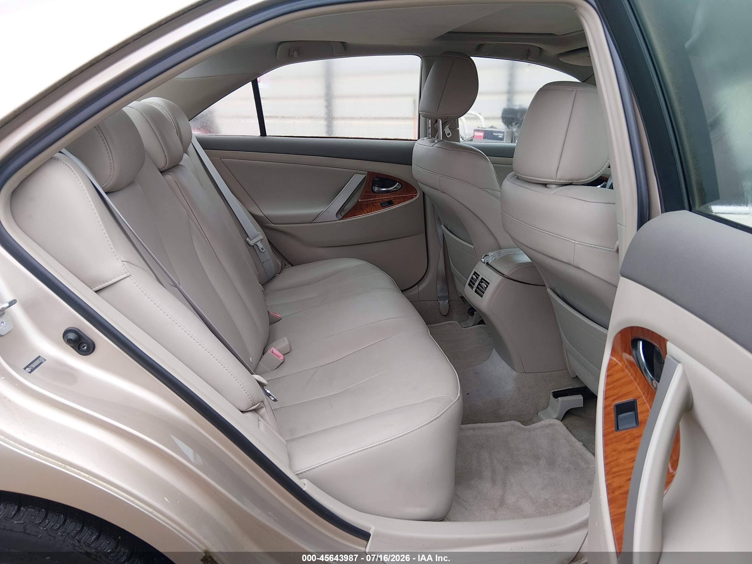 2008 Toyota Camry Le/xle/se Tan vin: 4T1BK46K08U057897