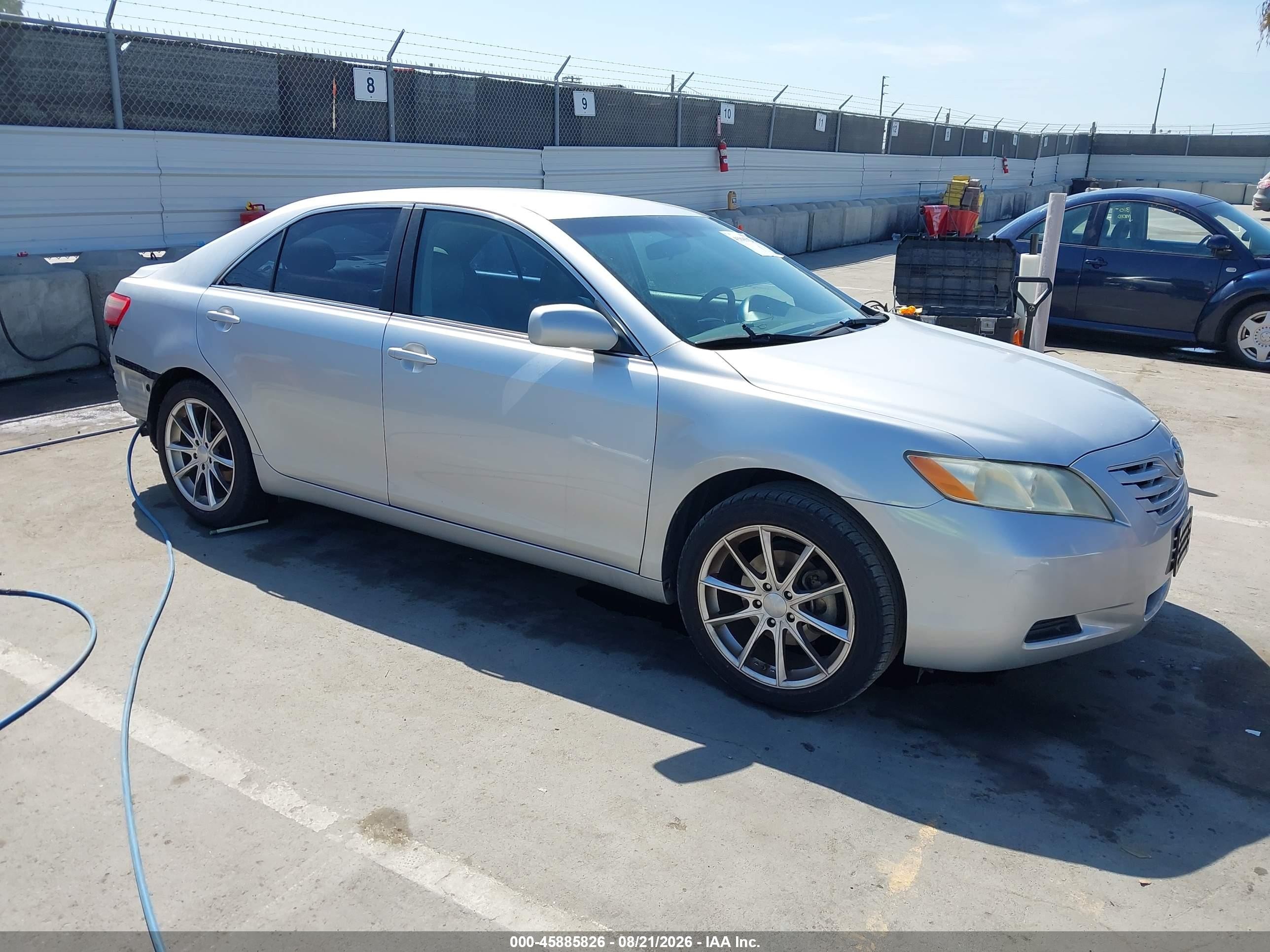 2008 Toyota Camry Le Silver vin: 4T1BK46K08U572480