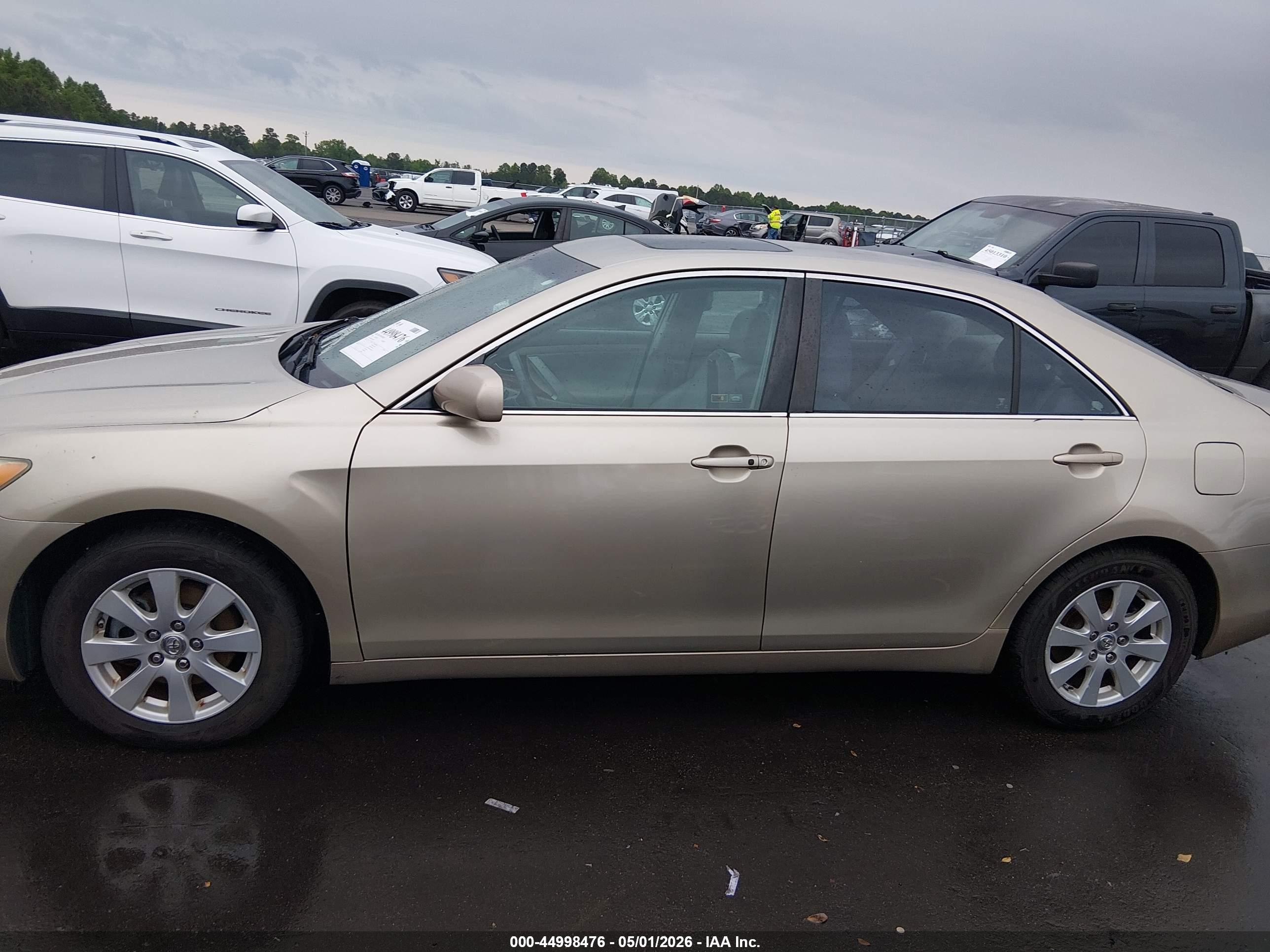 2009 Toyota Camry Xle V6 Tan vin: 4T1BK46K09U583867