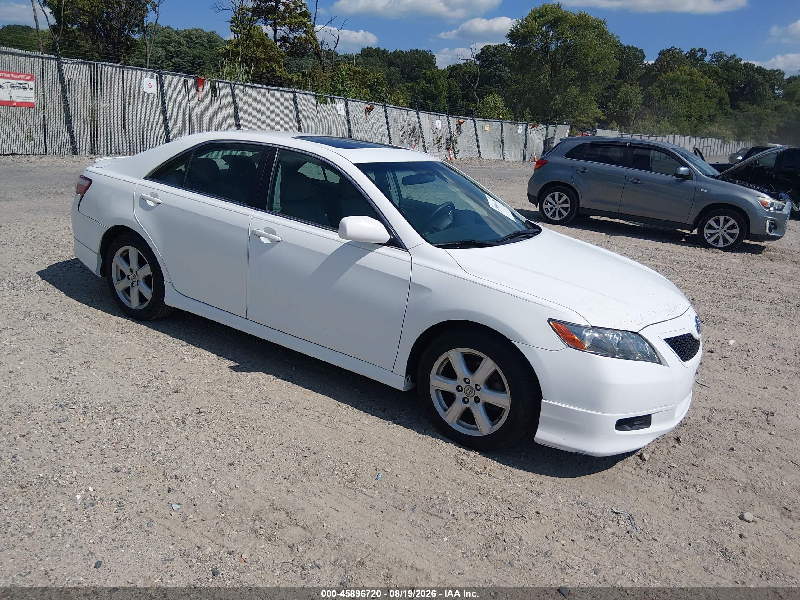 2007 Toyota Camry Se V6 Белый vin: 4T1BK46K17U530902