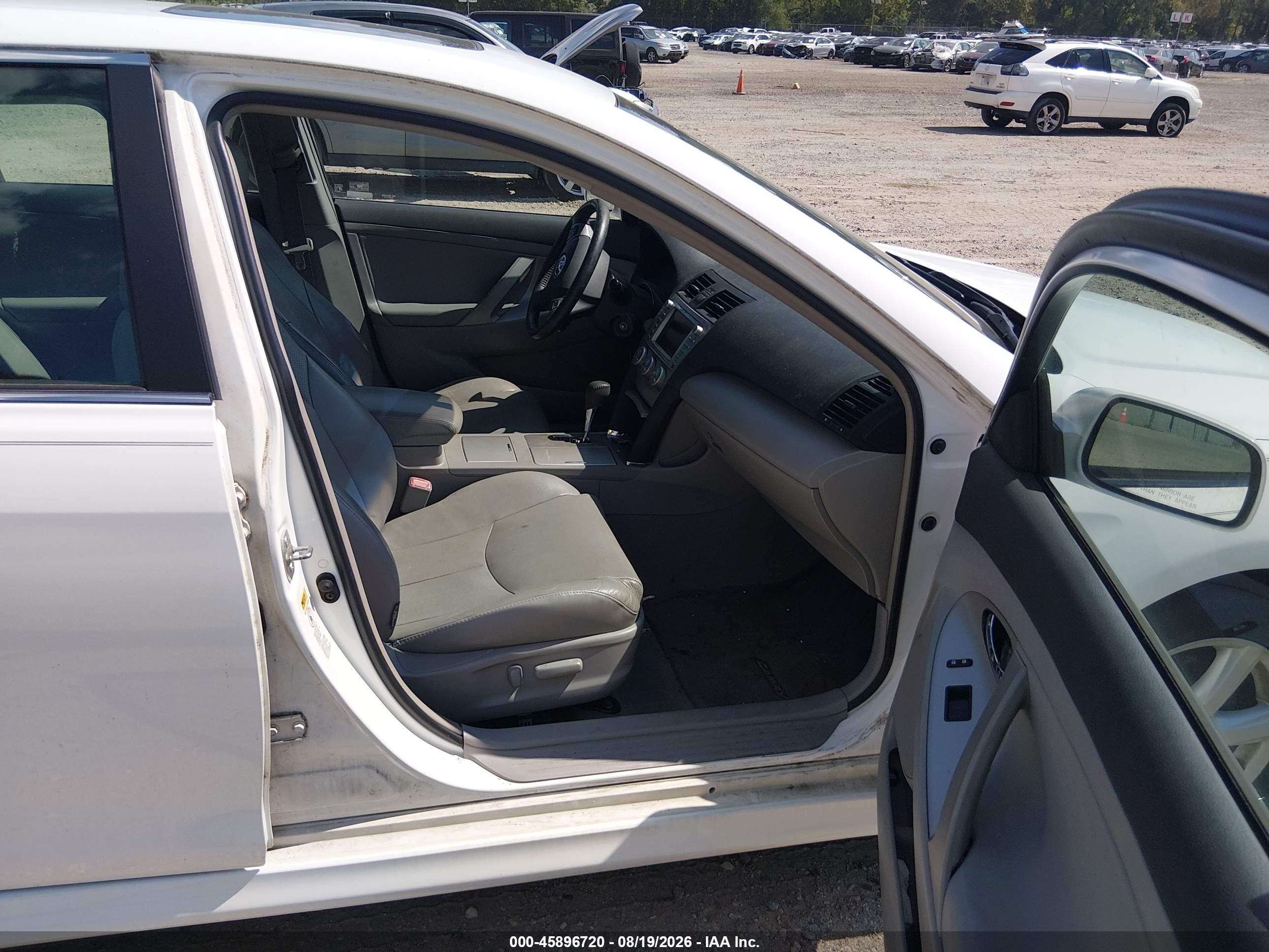 2007 Toyota Camry Se V6 White vin: 4T1BK46K17U530902