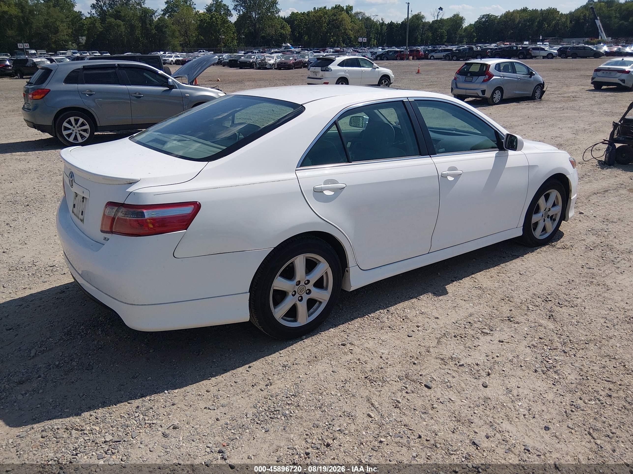 2007 Toyota Camry Se V6 White vin: 4T1BK46K17U530902