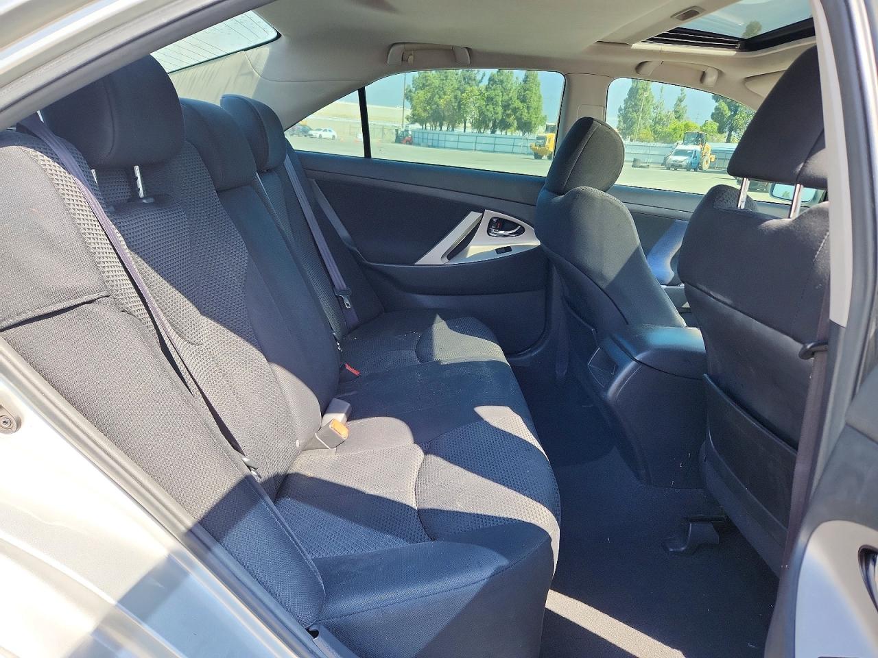 2007 Toyota Camry Se V6 Silver vin: 4T1BK46K17U536845