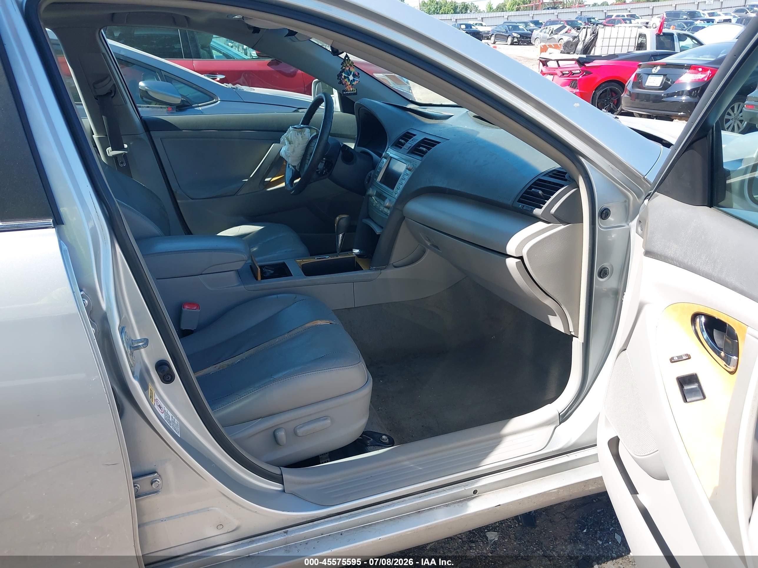 2007 Toyota Camry Xle V6 Silver vin: 4T1BK46K17U548106