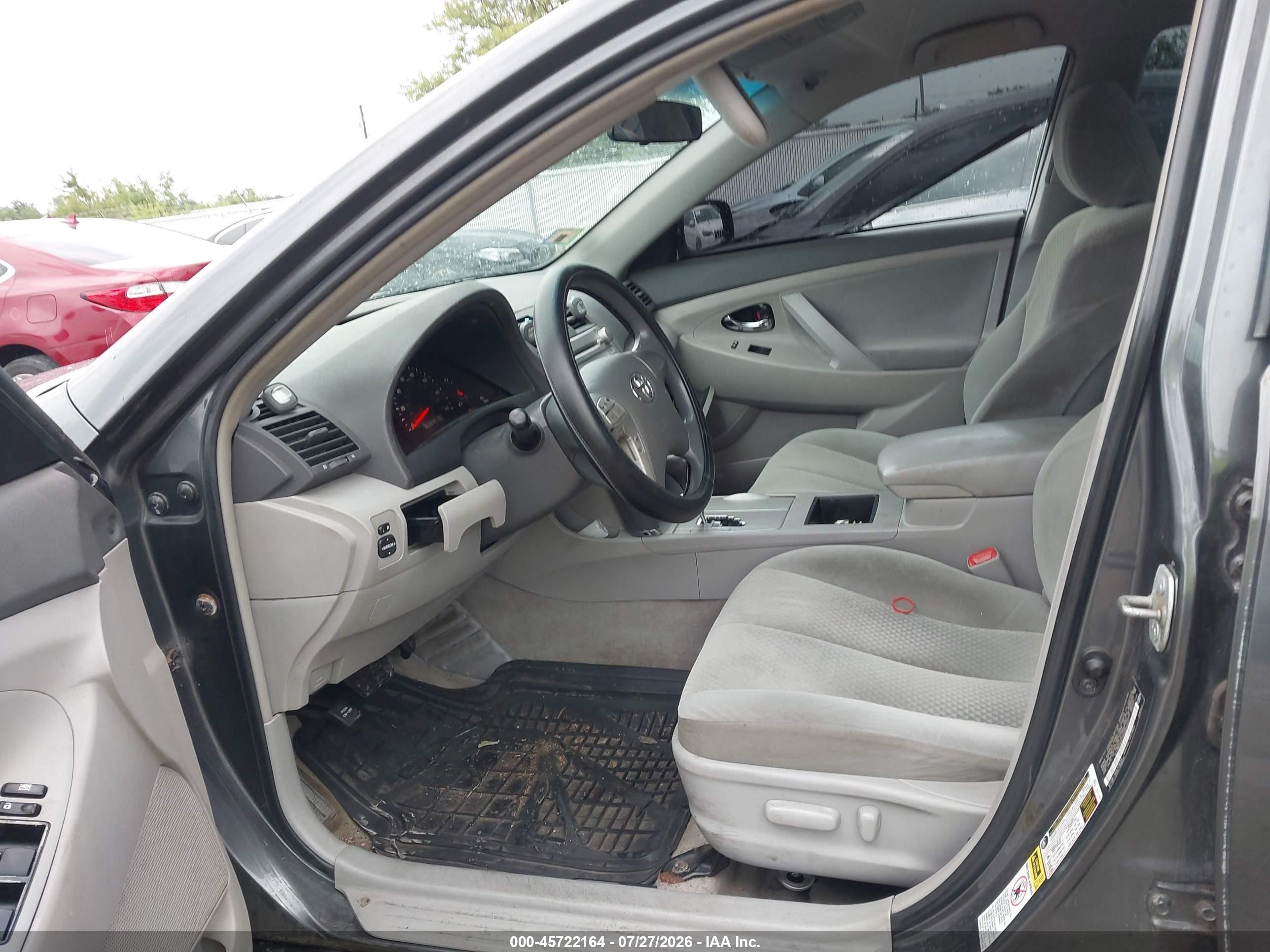 2008 Toyota Camry Le Gray vin: 4T1BK46K18U069931