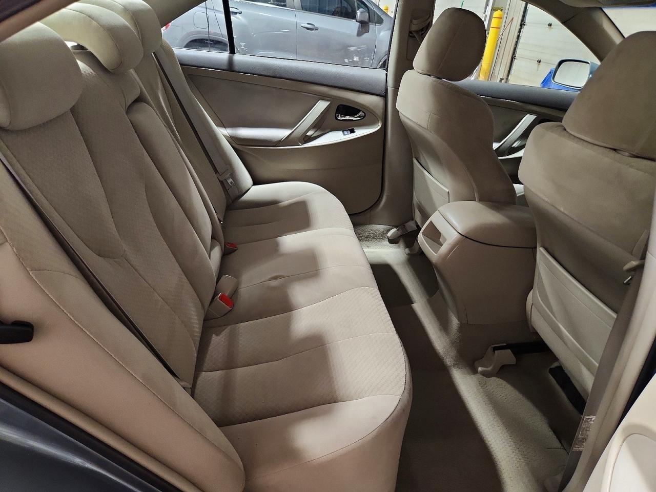 2009 Toyota Camry Le V6 Gray vin: 4T1BK46K19U585014