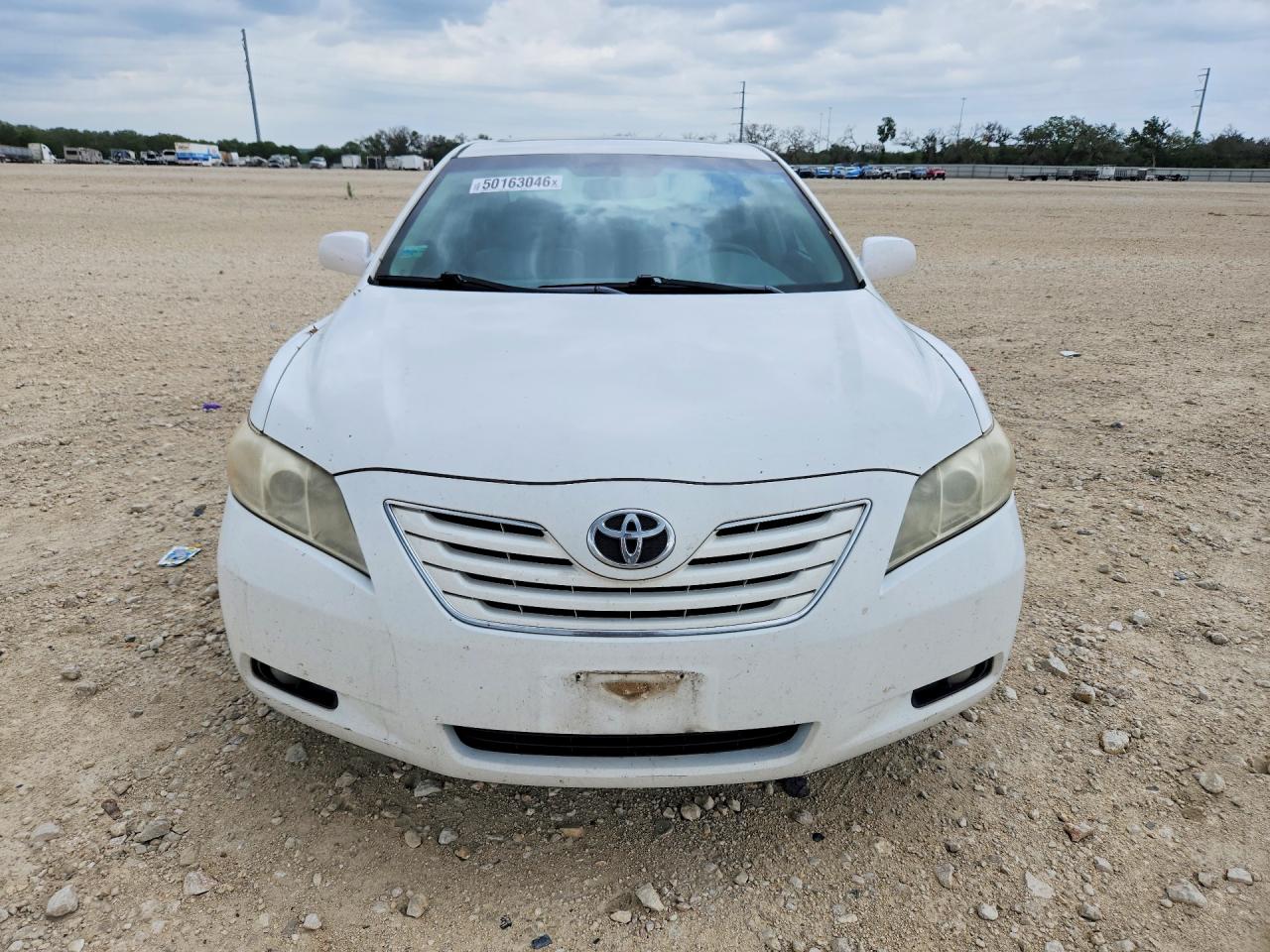 2009 Toyota Camry White vin: 4T1BK46K19U596787