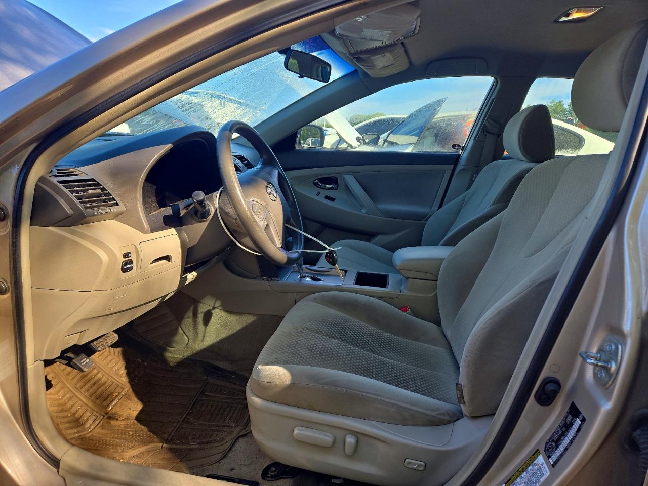 2007 Toyota Camry Le Tan vin: 4T1BK46K27U019604