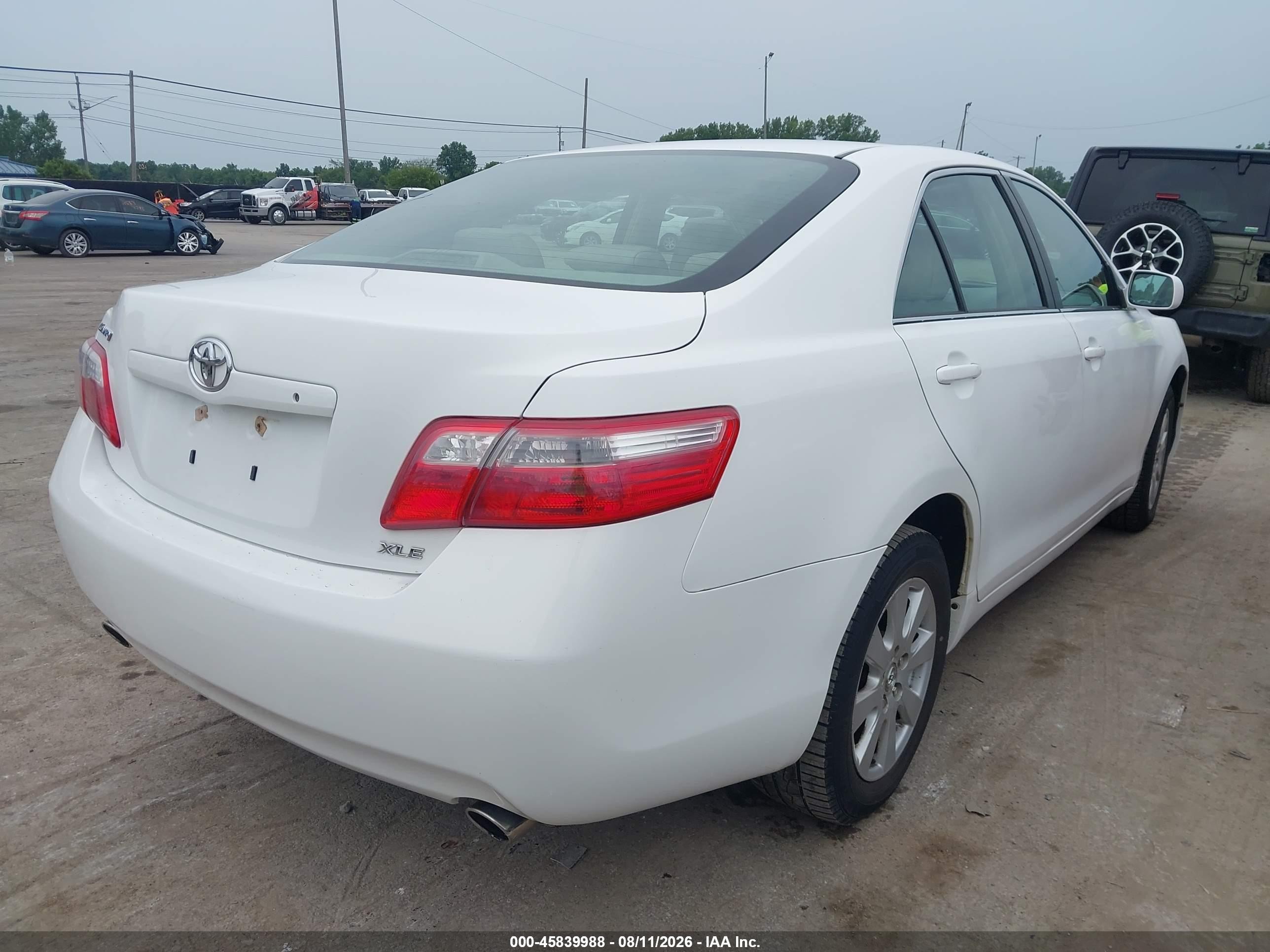2007 Toyota Camry Xle V6 White vin: 4T1BK46K27U558286