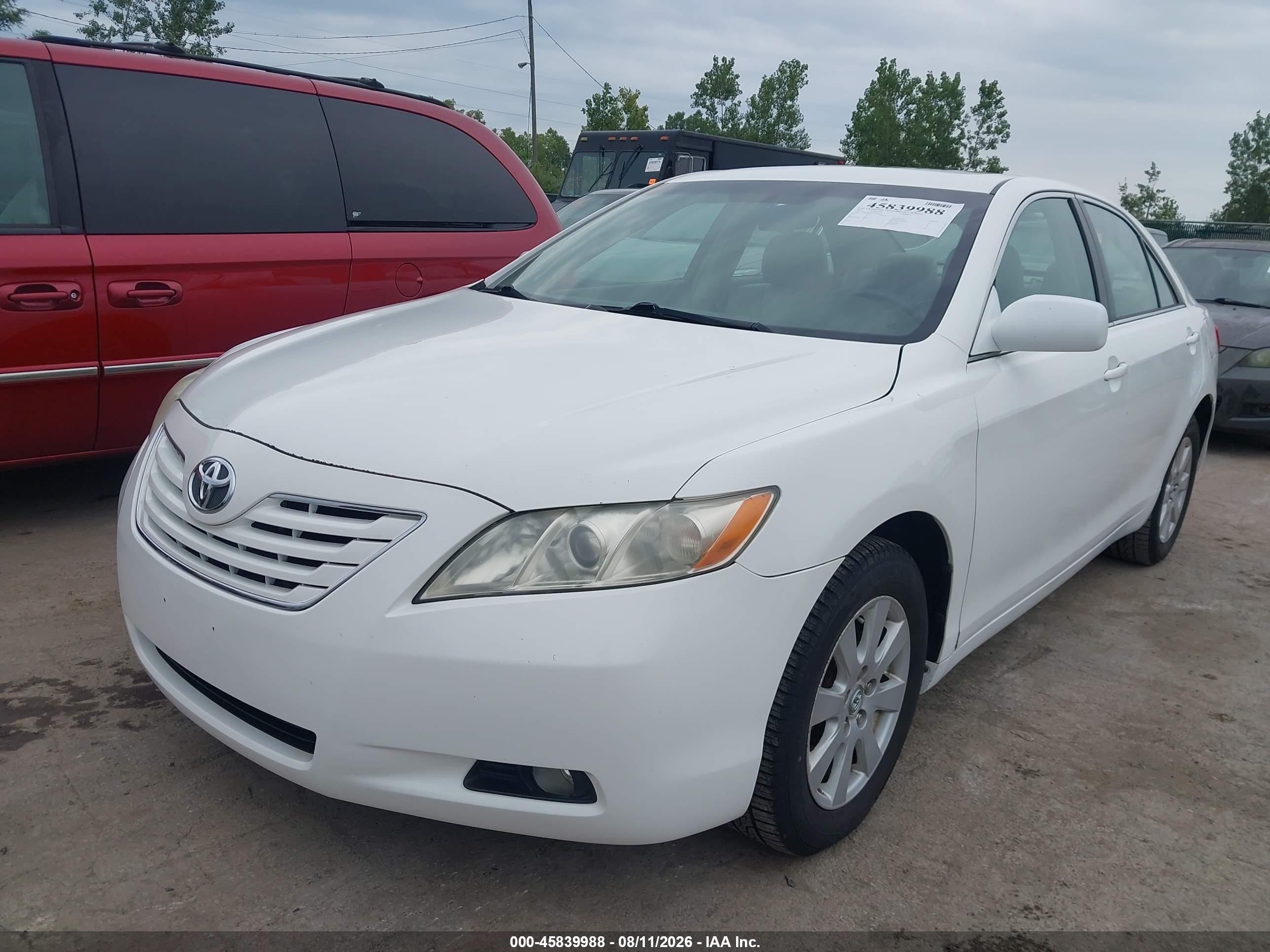 2007 Toyota Camry Xle V6 White vin: 4T1BK46K27U558286