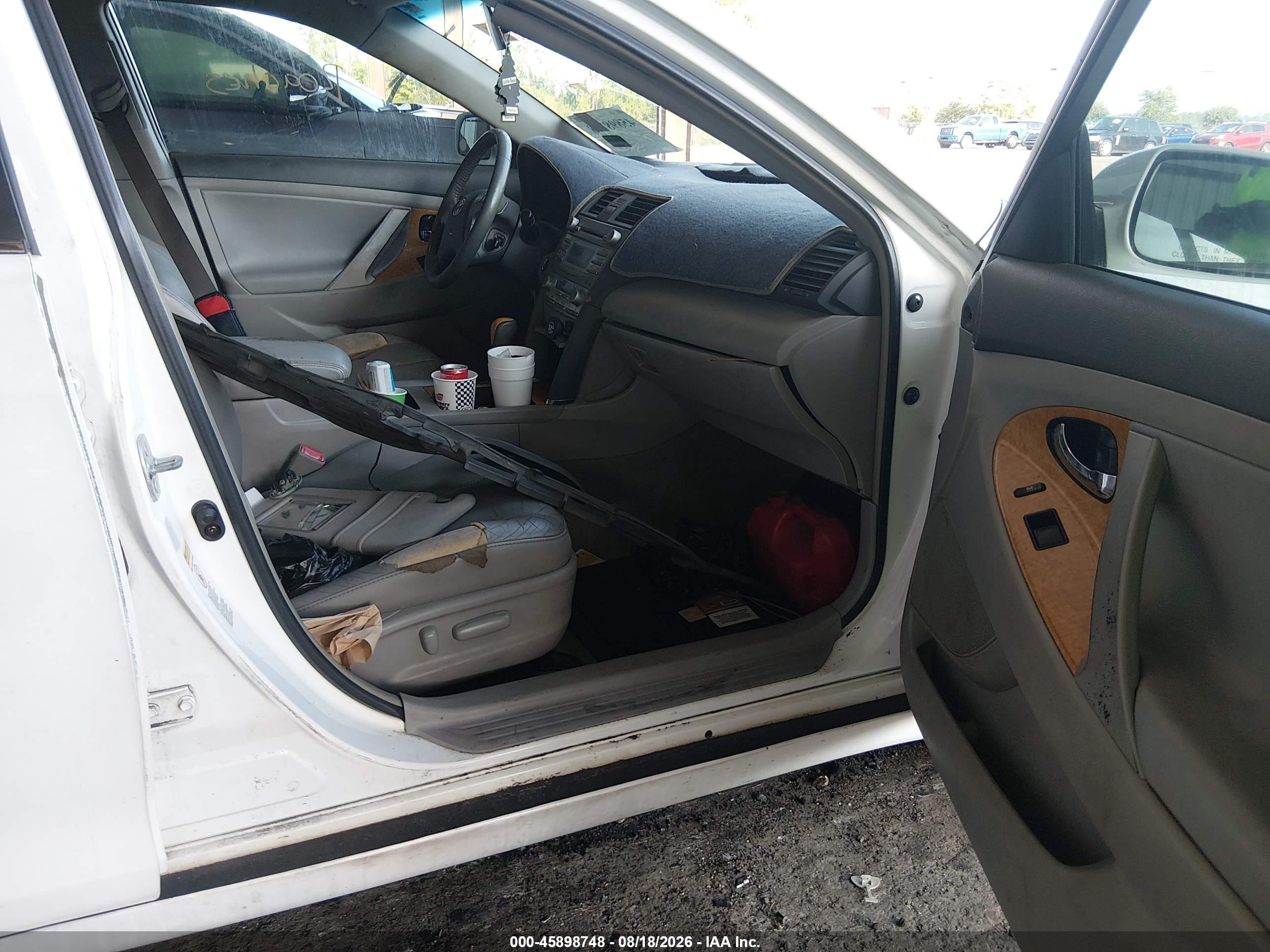 2007 Toyota Camry Xle V6 White vin: 4T1BK46K37U514913