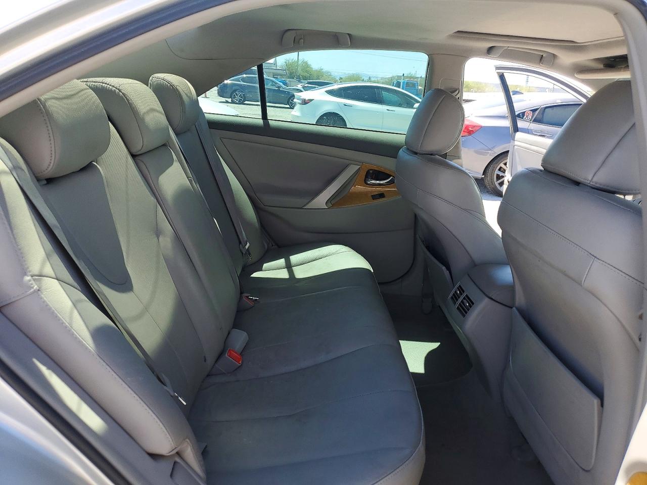 2007 Toyota Camry Xle V6 Silver vin: 4T1BK46K37U525572