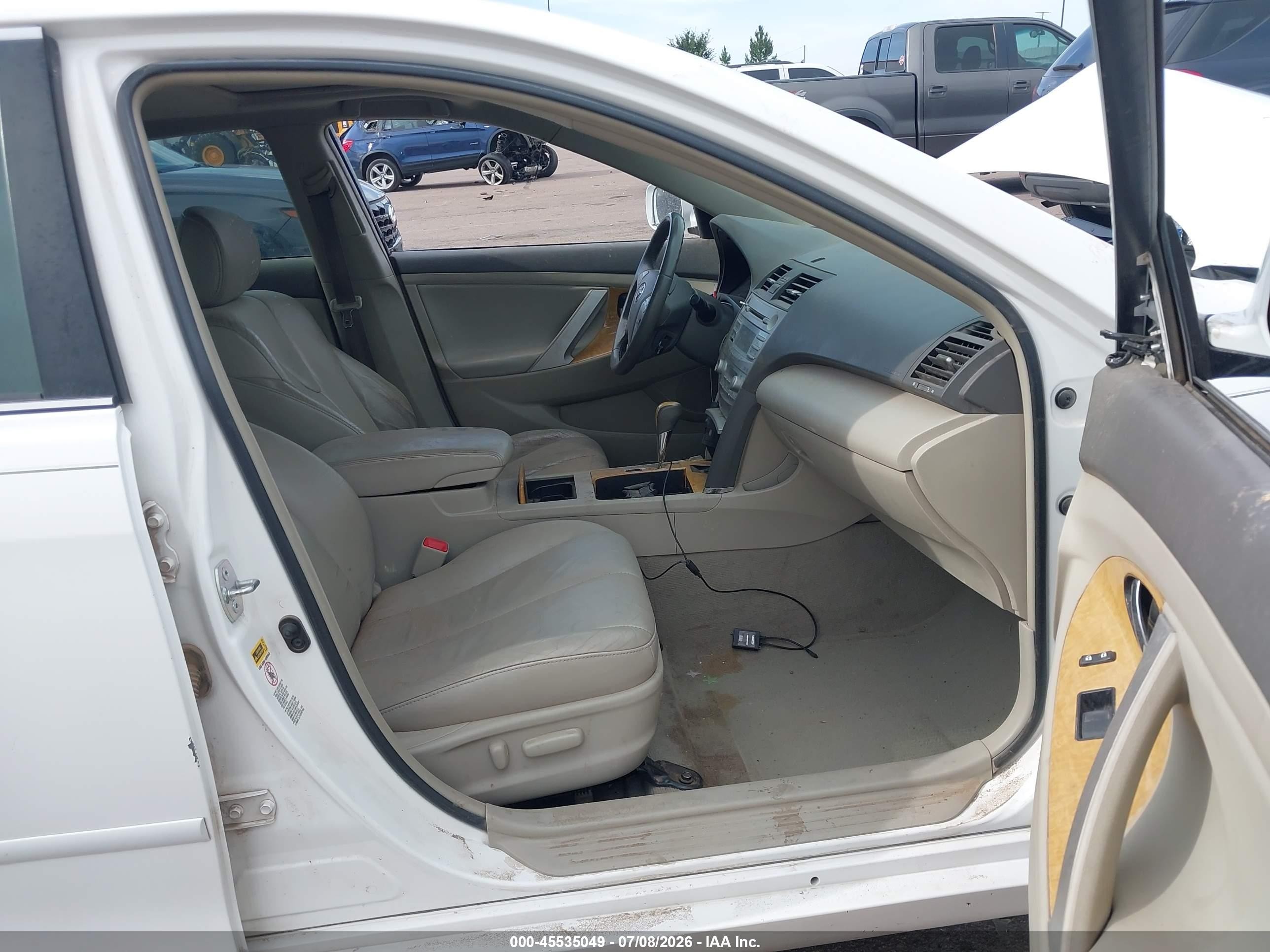 2007 Toyota Camry Xle V6 White vin: 4T1BK46K37U540170