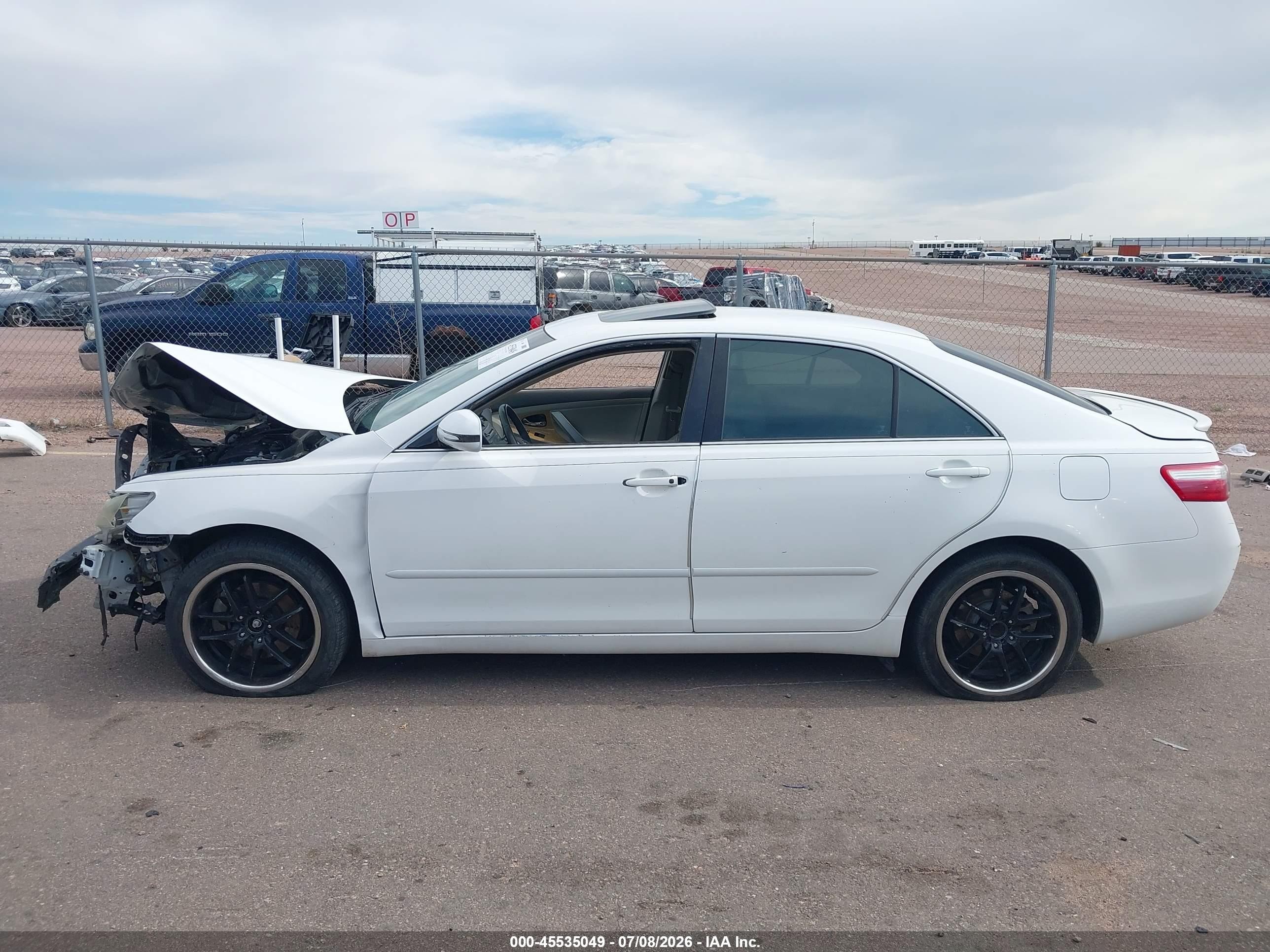 2007 Toyota Camry Xle V6 White vin: 4T1BK46K37U540170