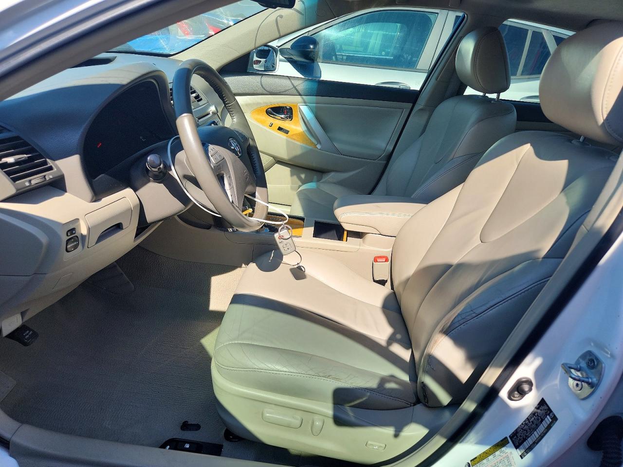 2007 Toyota Camry Xle V6 White vin: 4T1BK46K37U552383
