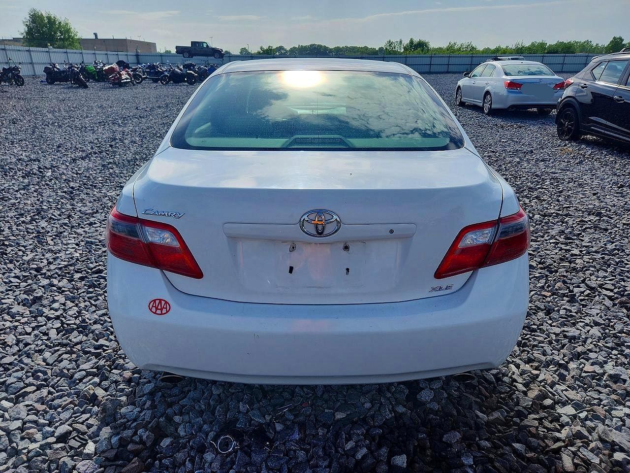 2007 Toyota Camry Xle V6 White vin: 4T1BK46K37U552383