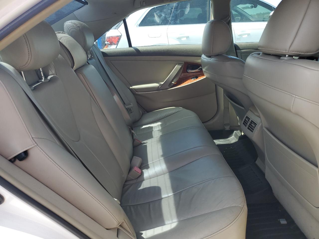 2008 Toyota Camry Xle V6 White vin: 4T1BK46K38U566141
