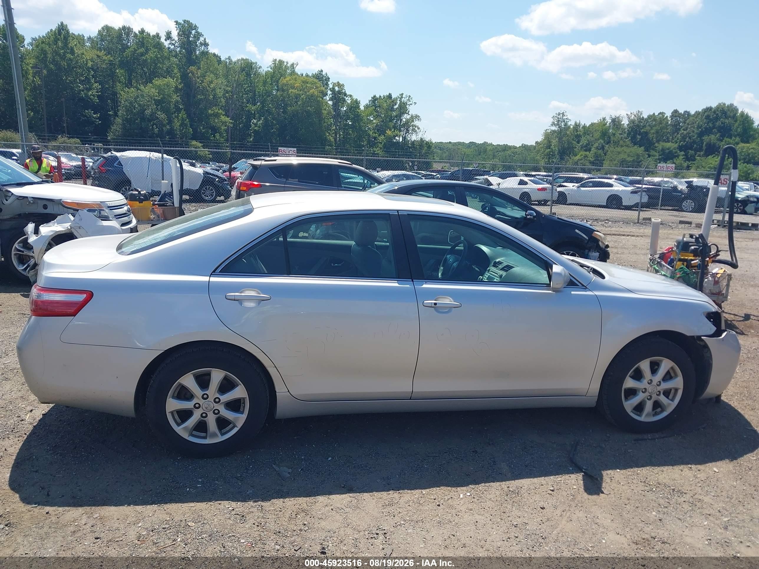 2009 Toyota Camry Xle V6 Silver vin: 4T1BK46K39U077871