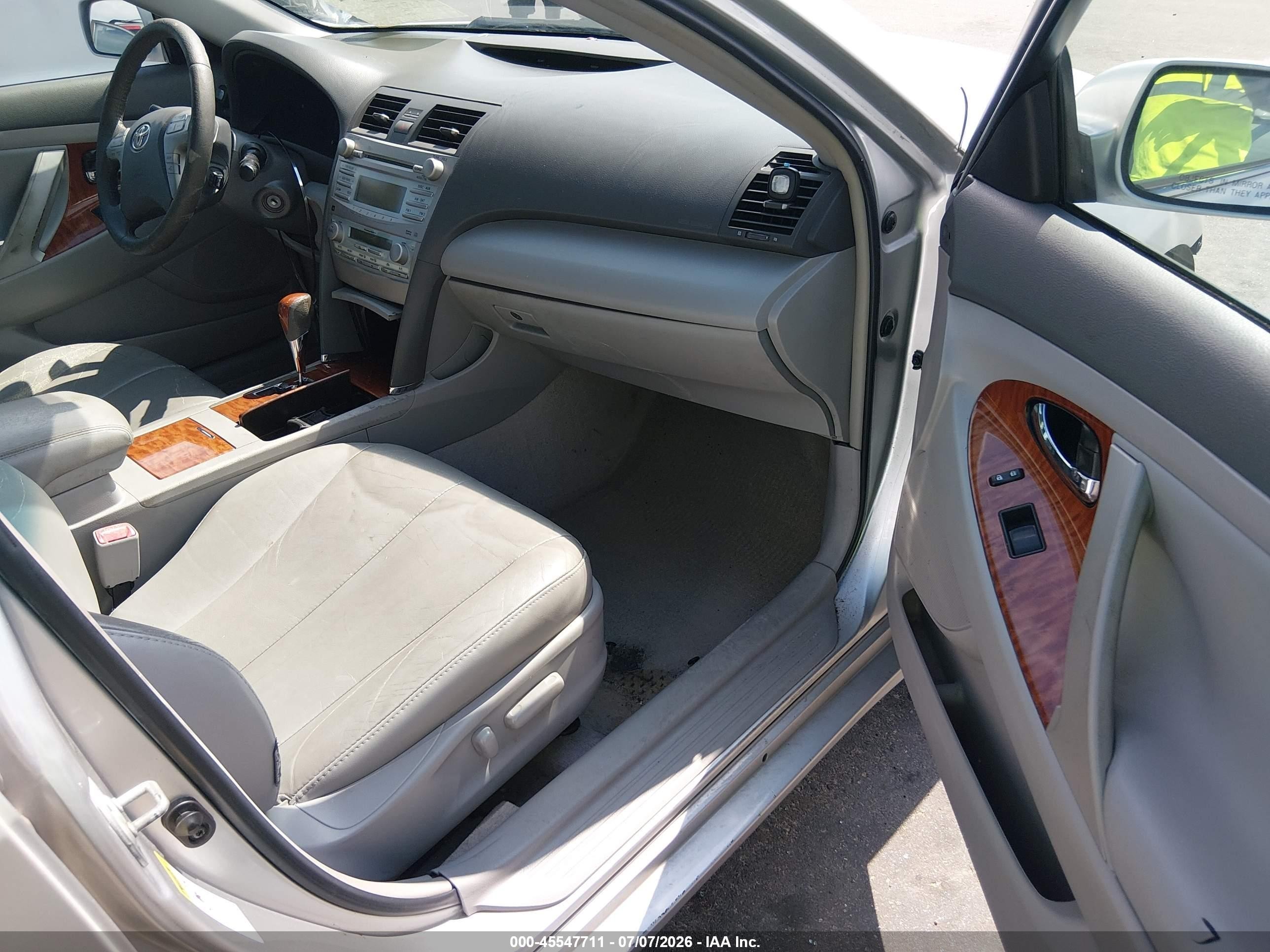2009 Toyota Camry Xle V6 Silver vin: 4T1BK46K39U084254