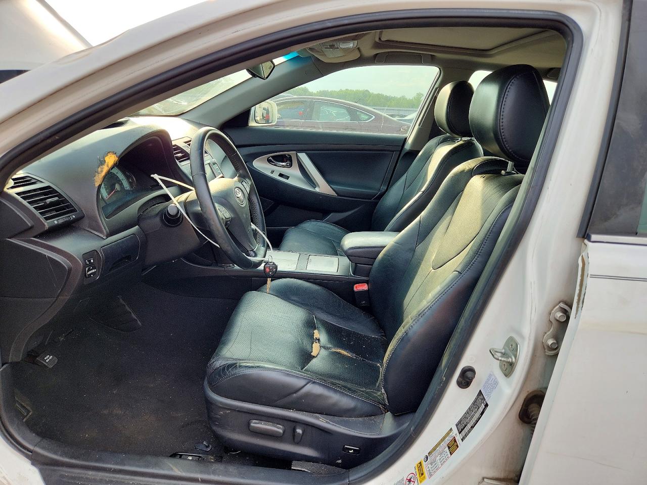 2009 Toyota Camry Se V6 White vin: 4T1BK46K39U596337
