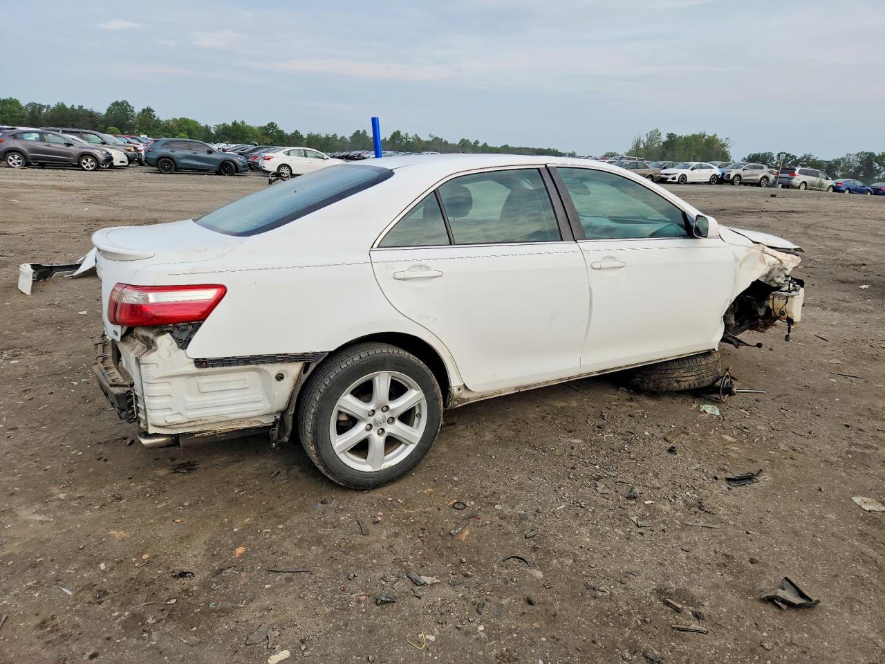 2009 Toyota Camry Se V6 White vin: 4T1BK46K39U596337