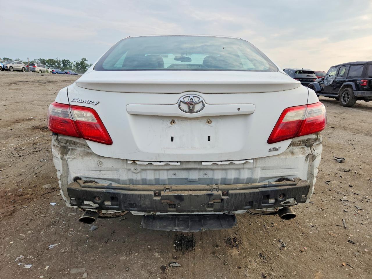 2009 Toyota Camry Se V6 White vin: 4T1BK46K39U596337