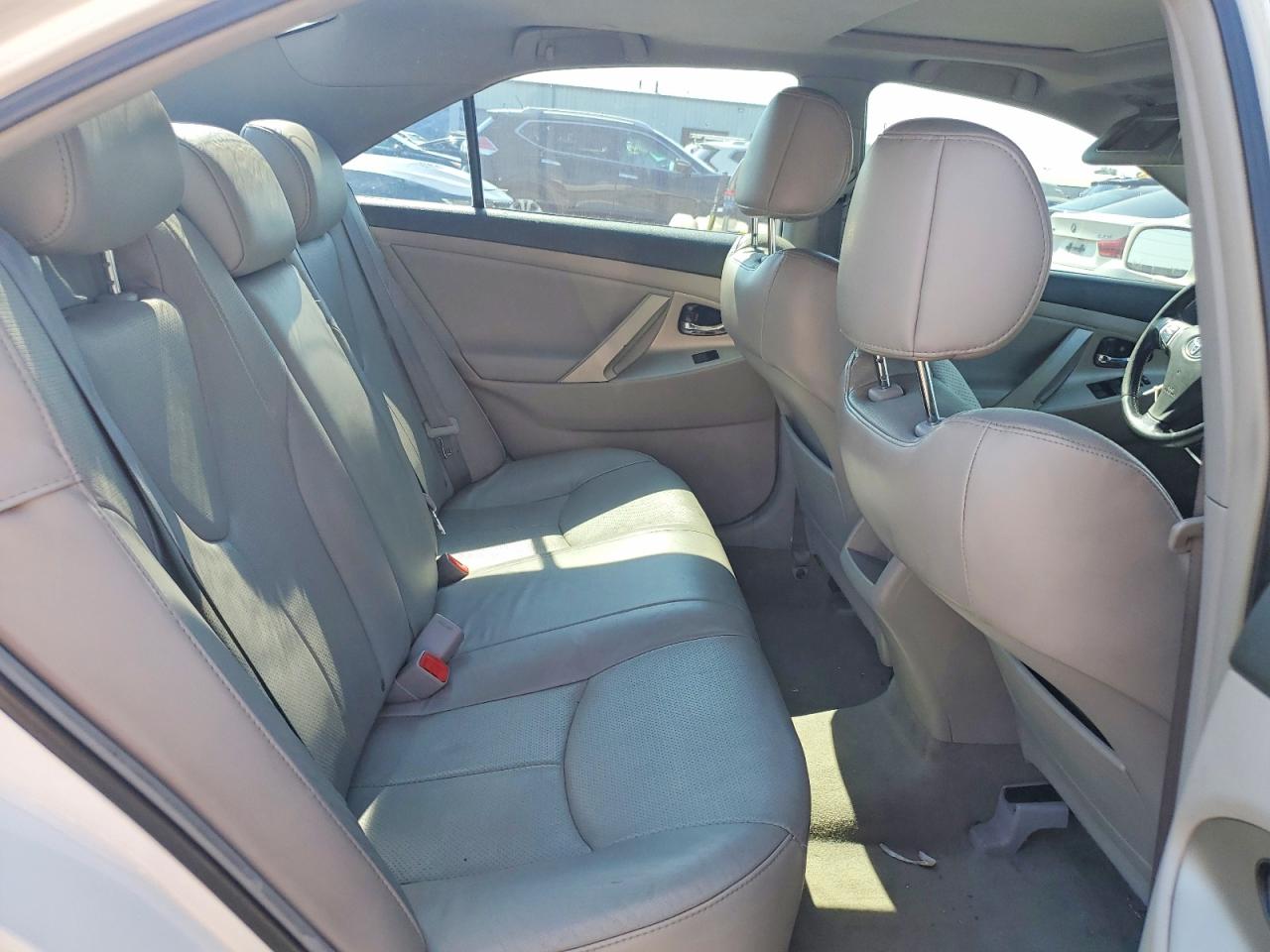 2009 Toyota Camry Se V6 White vin: 4T1BK46K49U582141