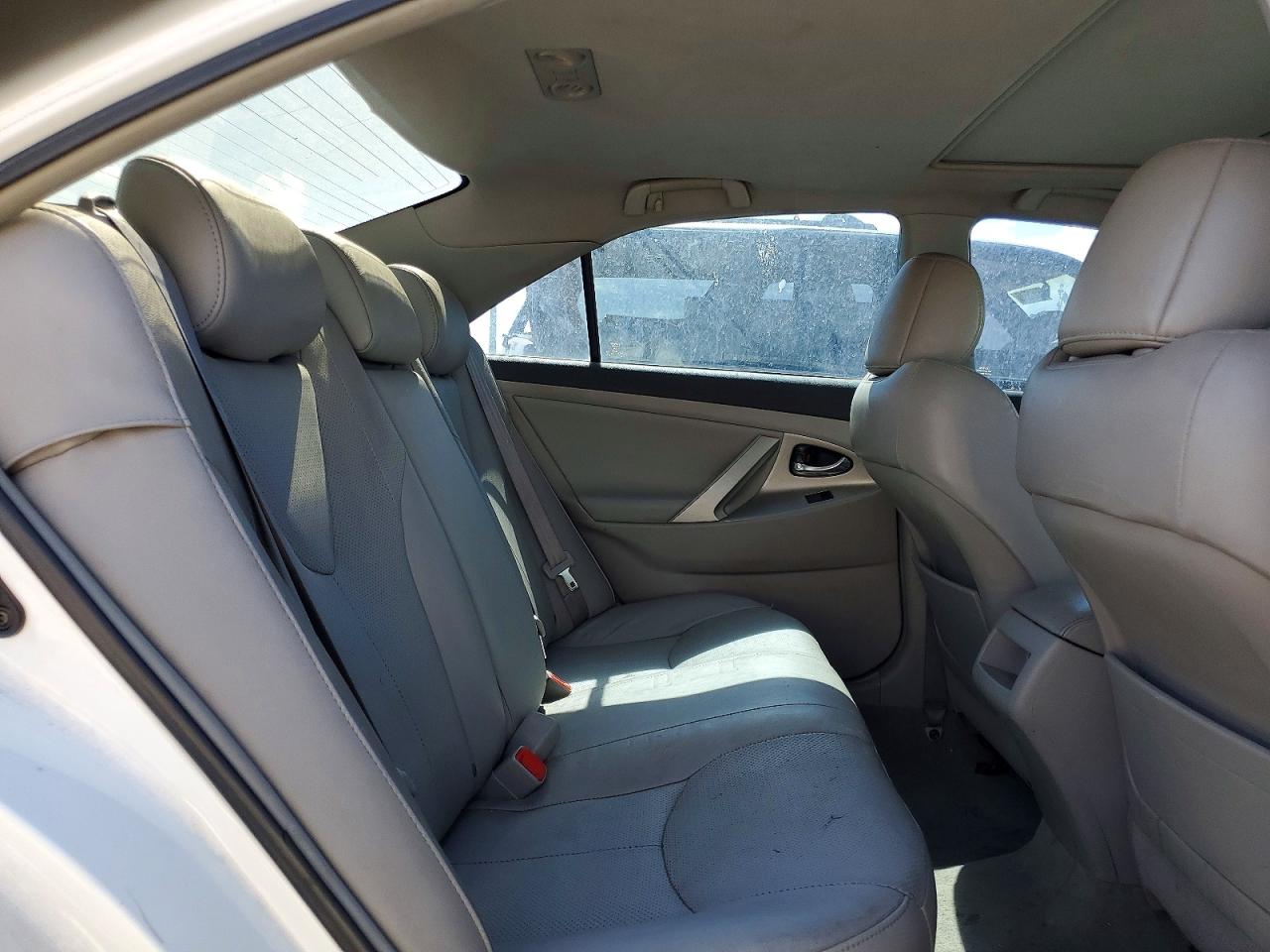 2009 Toyota Camry White vin: 4T1BK46K49U595410