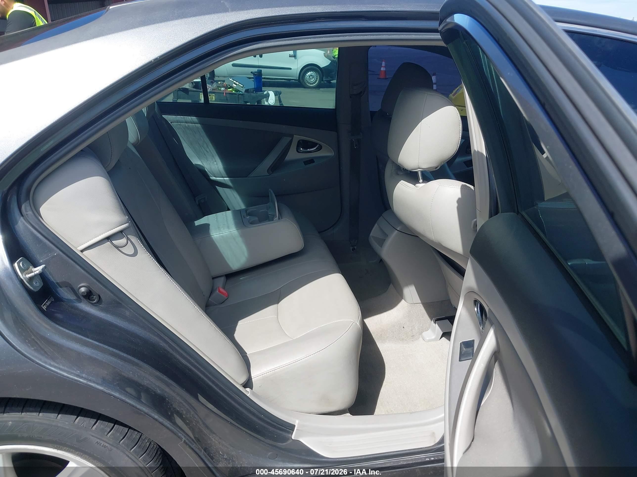 2007 Toyota Camry Se V6 Gray vin: 4T1BK46K57U026420