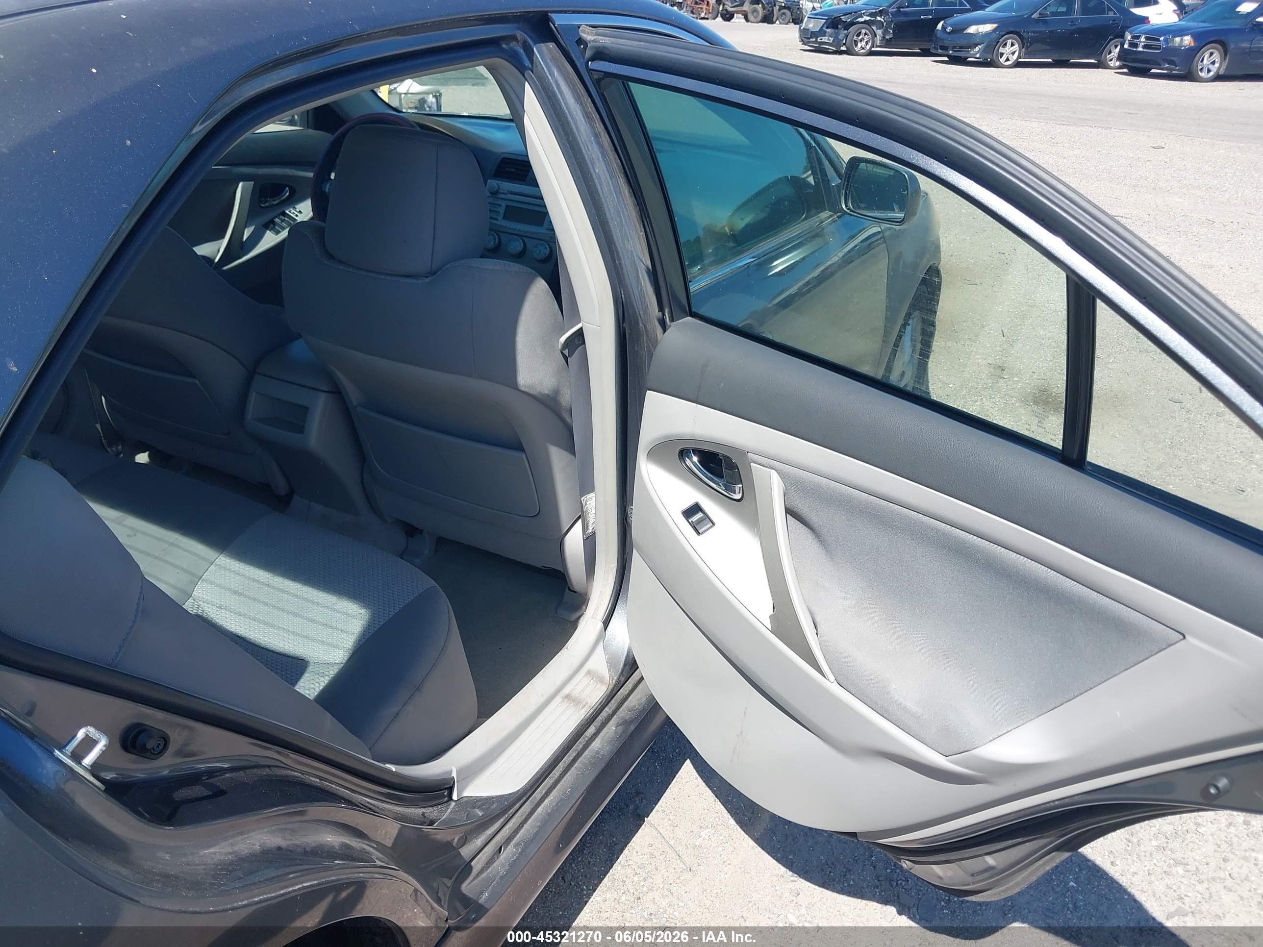 2007 Toyota Camry Se V6 Gray vin: 4T1BK46K57U049440