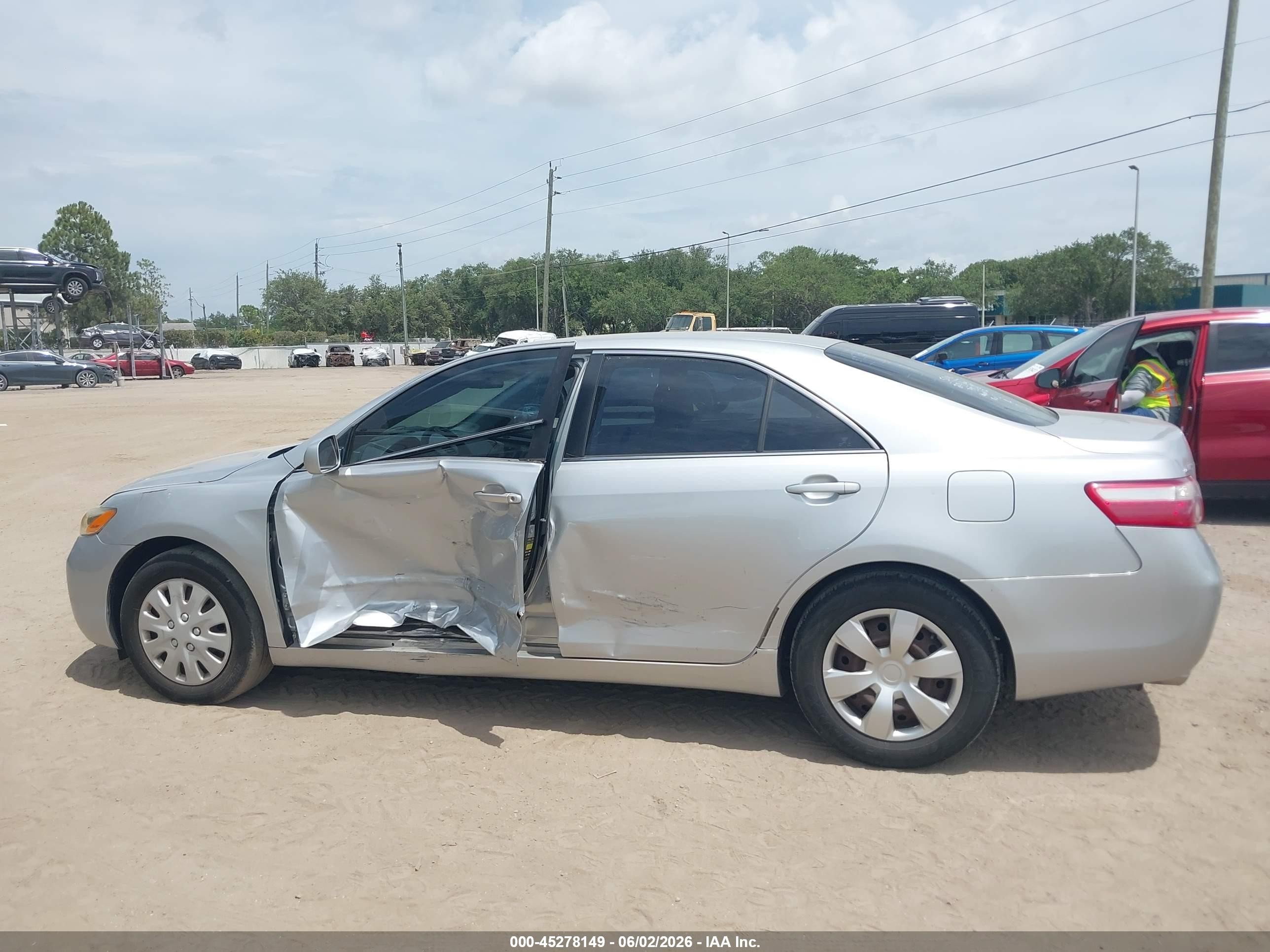 2007 Toyota Camry Le V6 Серебряный vin: 4T1BK46K57U537478