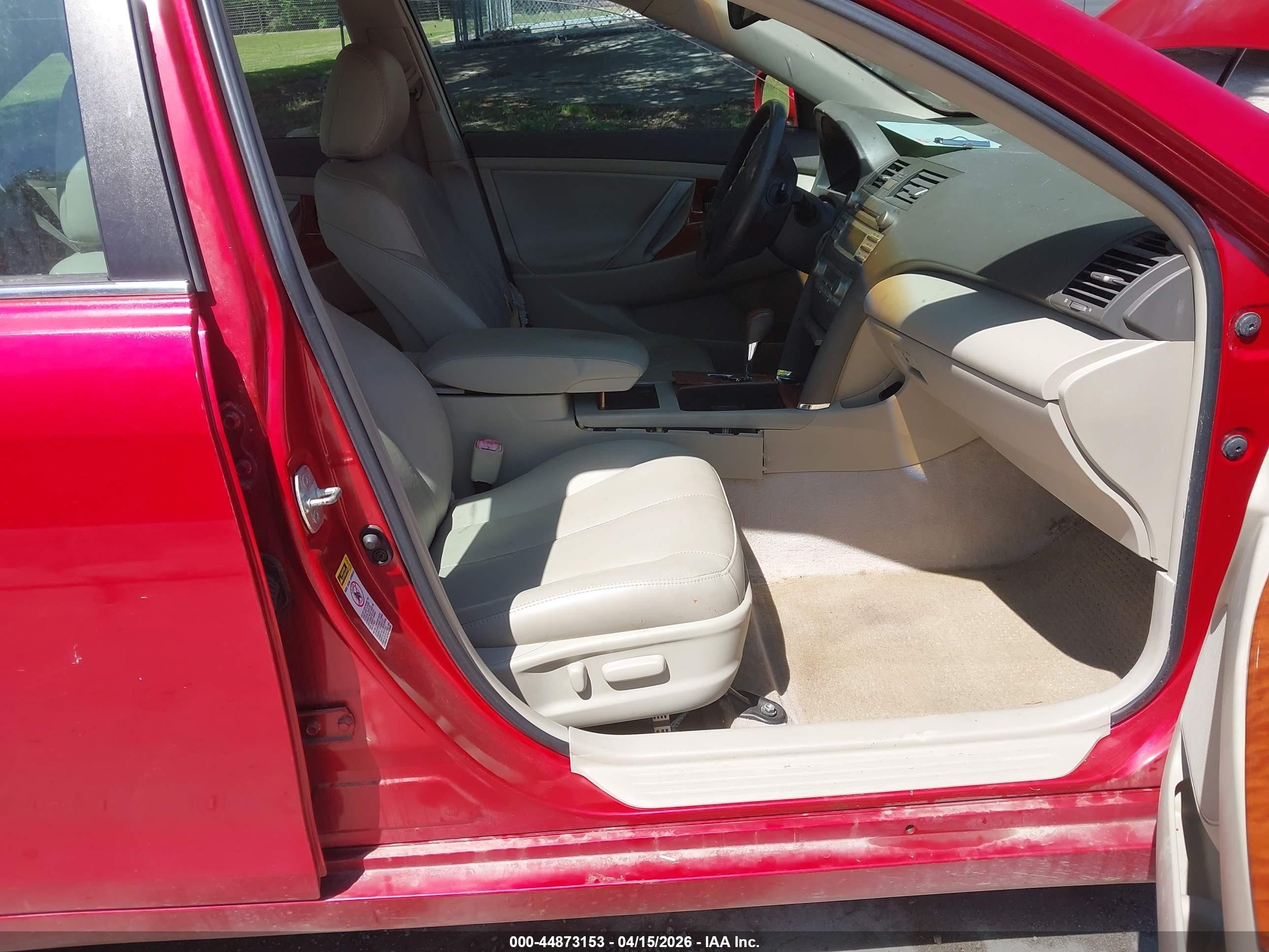 2008 Toyota Camry Xle V6 Red vin: 4T1BK46K58U071312