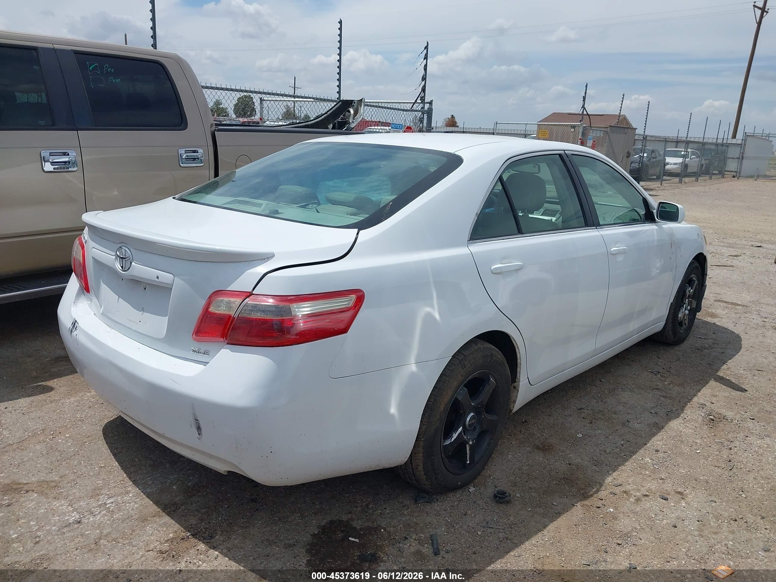 2008 Toyota Camry Xle White vin: 4T1BK46K58U566450