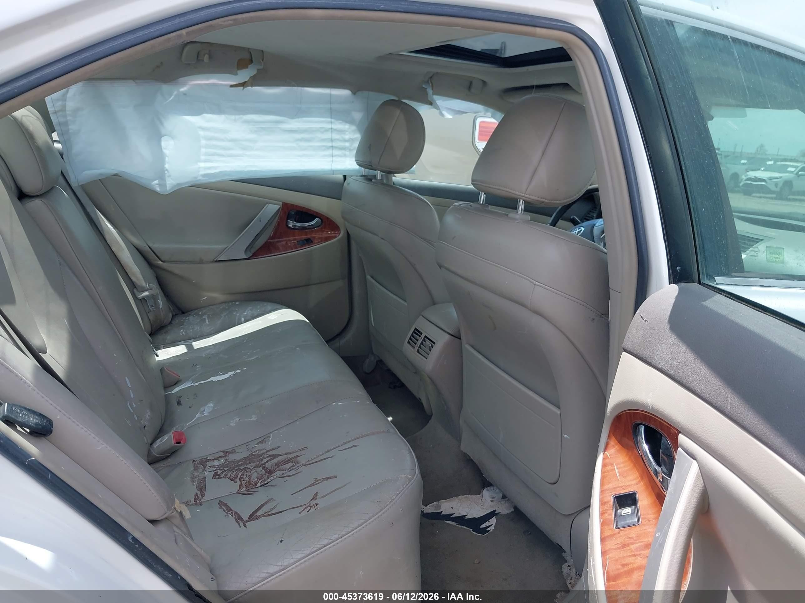 2008 Toyota Camry Xle White vin: 4T1BK46K58U566450