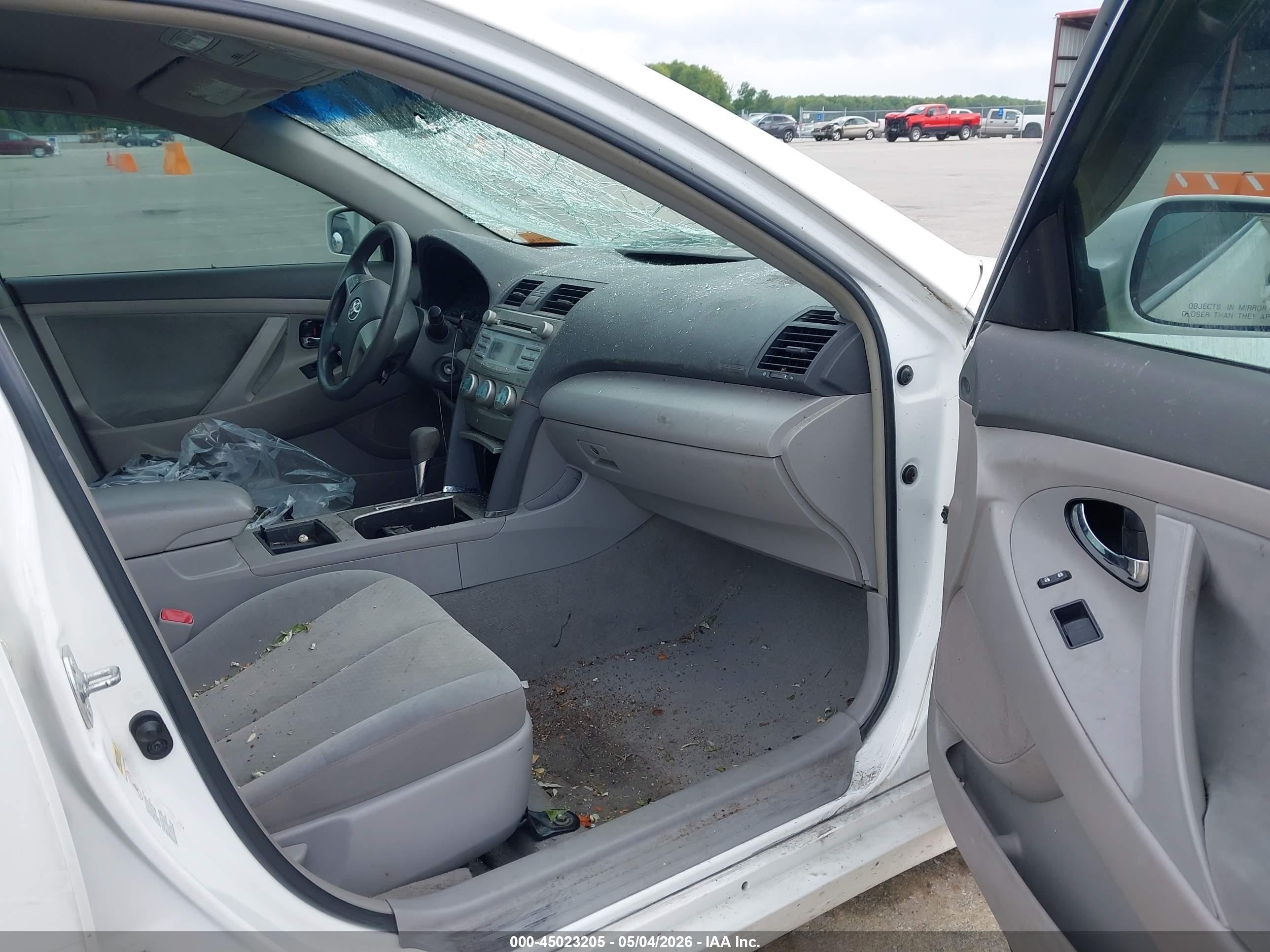 2009 Toyota Camry Le V6 Белый vin: 4T1BK46K59U585453