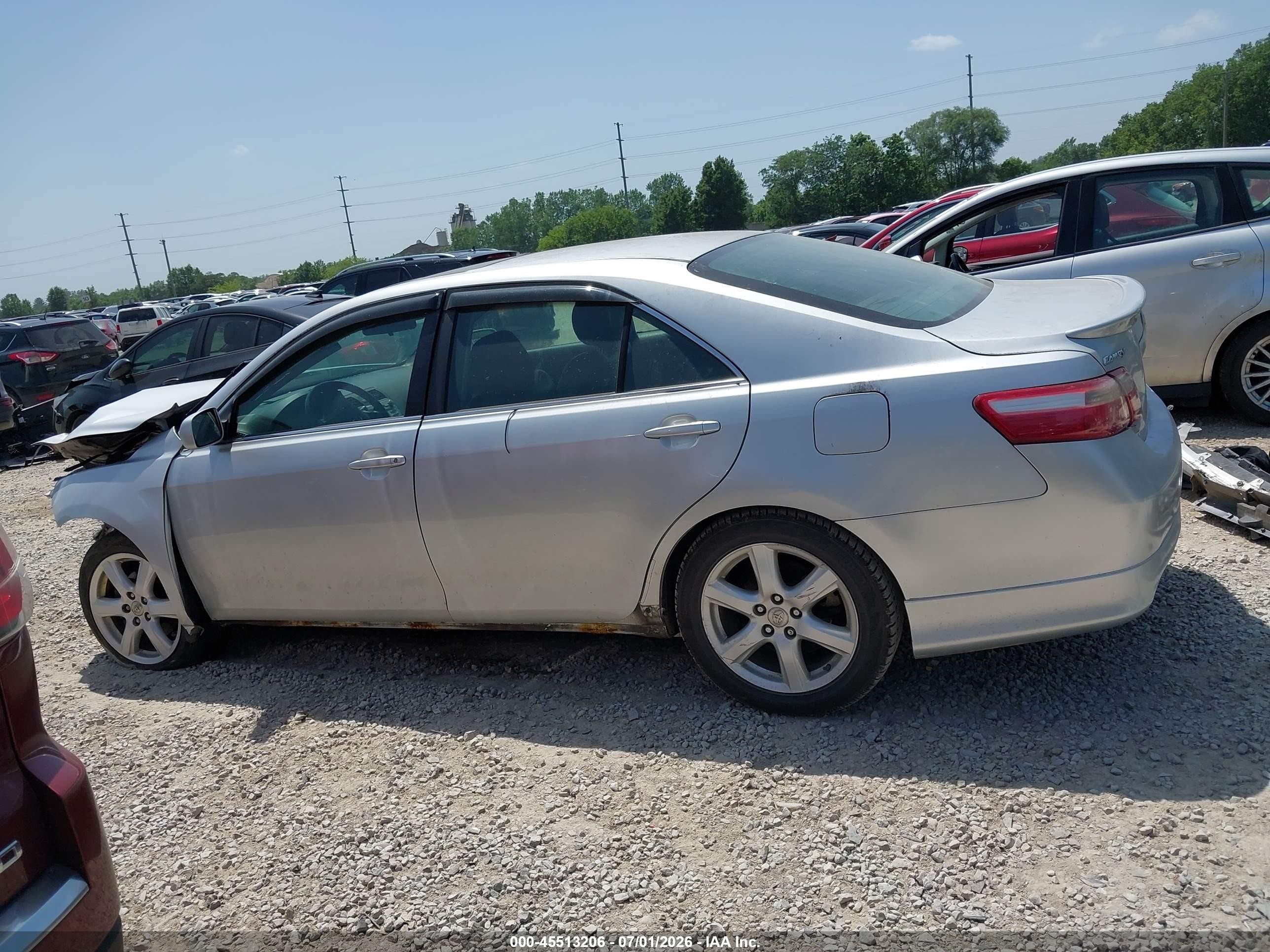 2007 Toyota Camry Le/xle/se Серебряный vin: 4T1BK46K67U004510