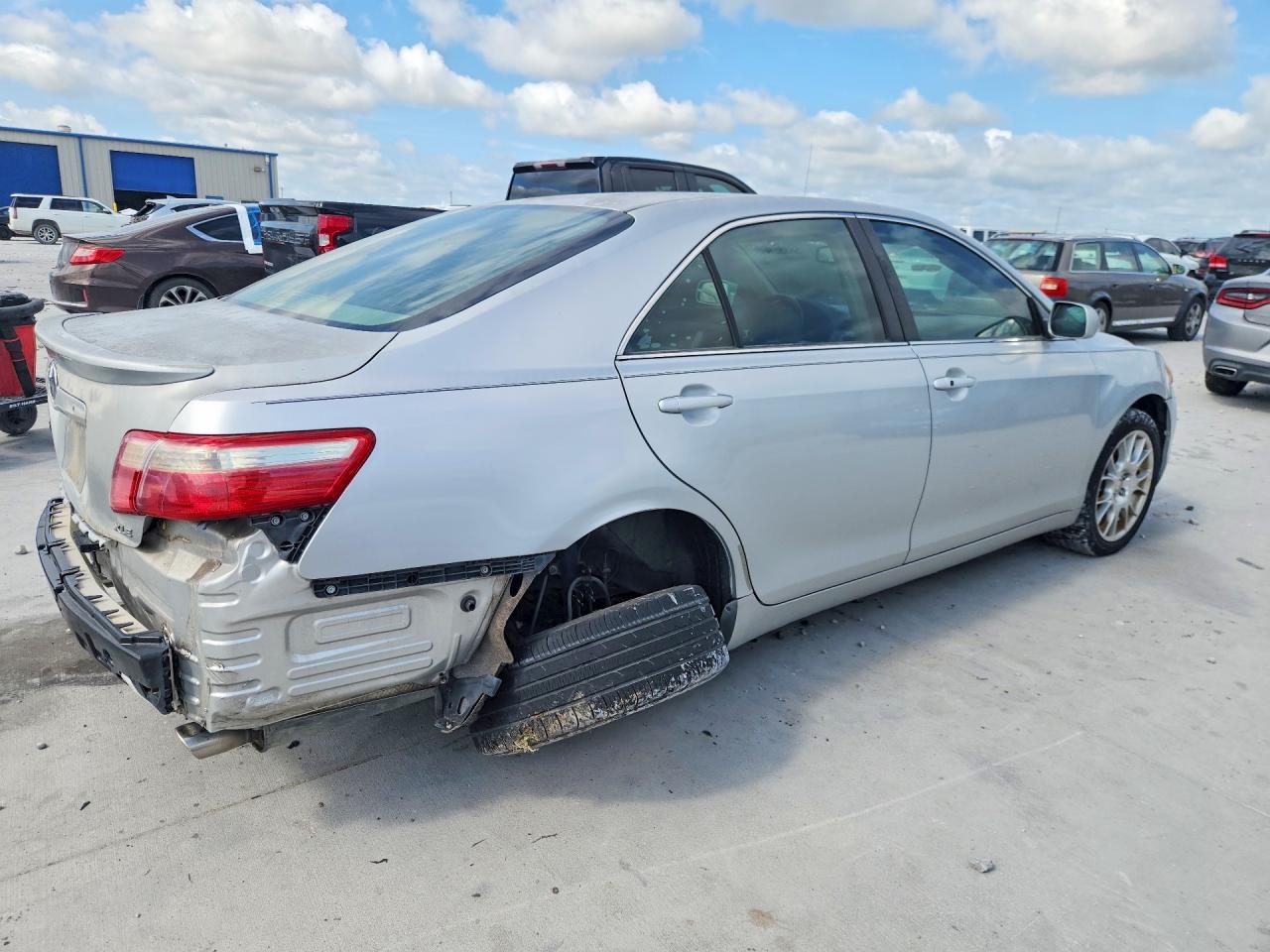 2007 Toyota Camry Xle V6 Silver vin: 4T1BK46K67U004622