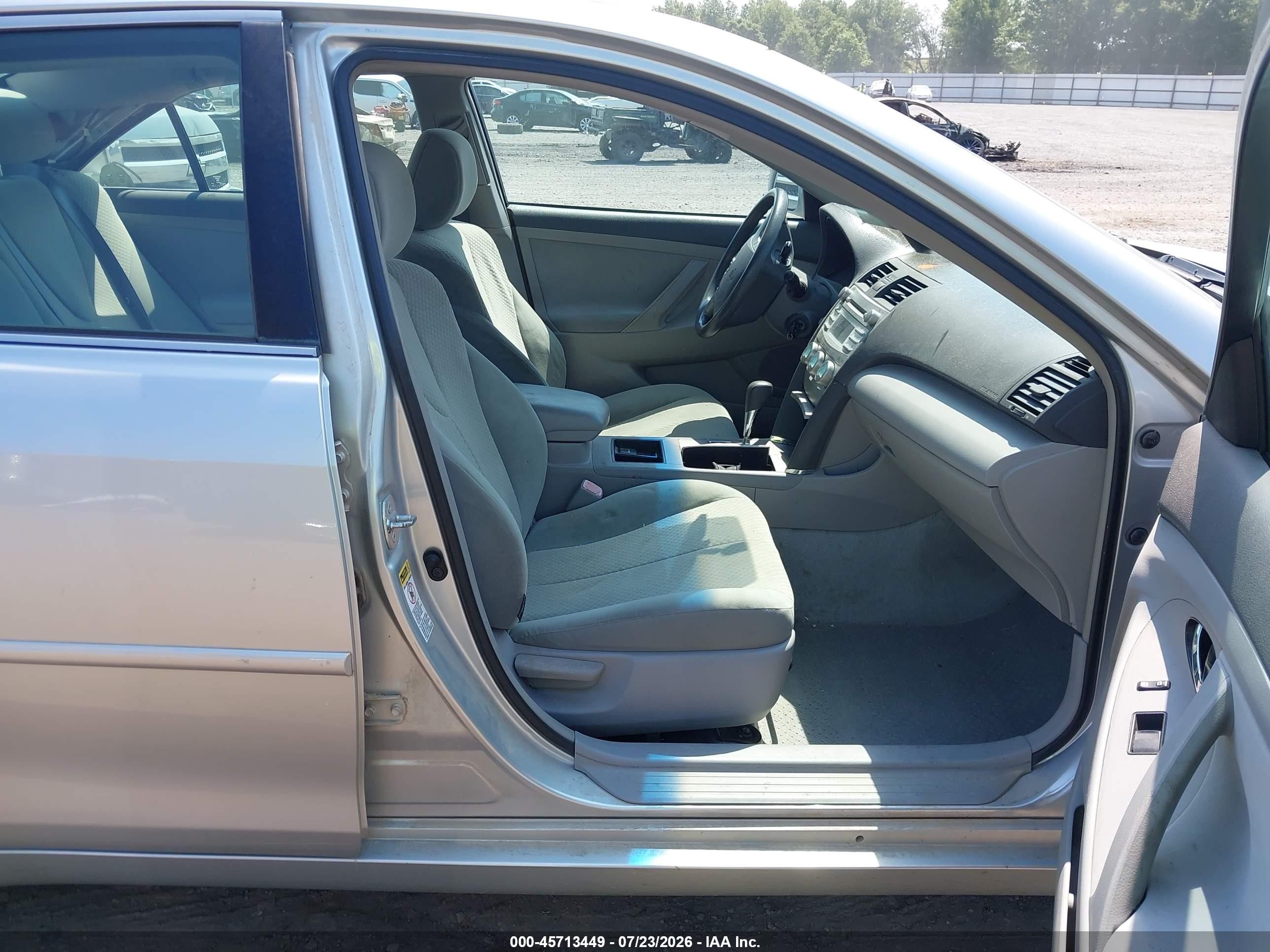 2007 Toyota Camry Le V6 Silver vin: 4T1BK46K67U036664