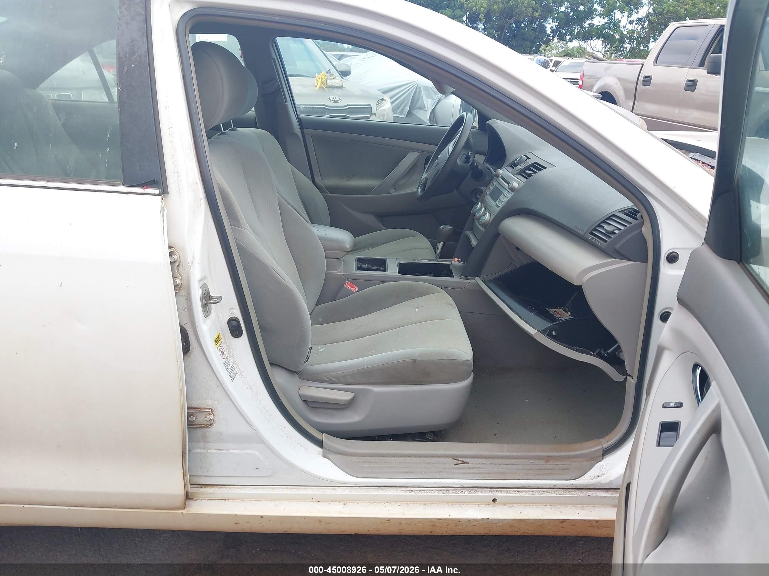 2007 Toyota Camry Le V6 White vin: 4T1BK46K67U503100