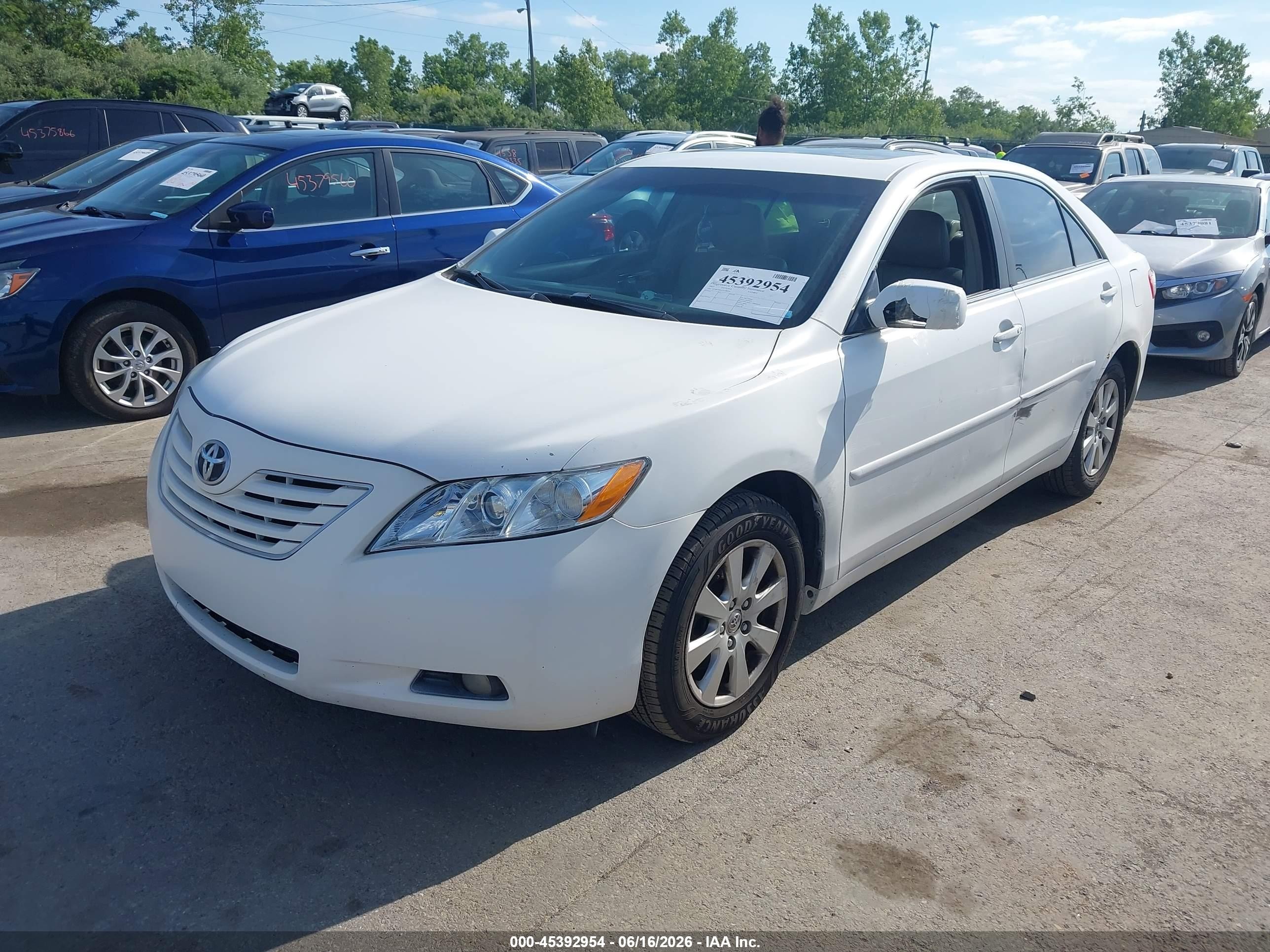 2007 Toyota Camry Xle V6 White vin: 4T1BK46K67U508524