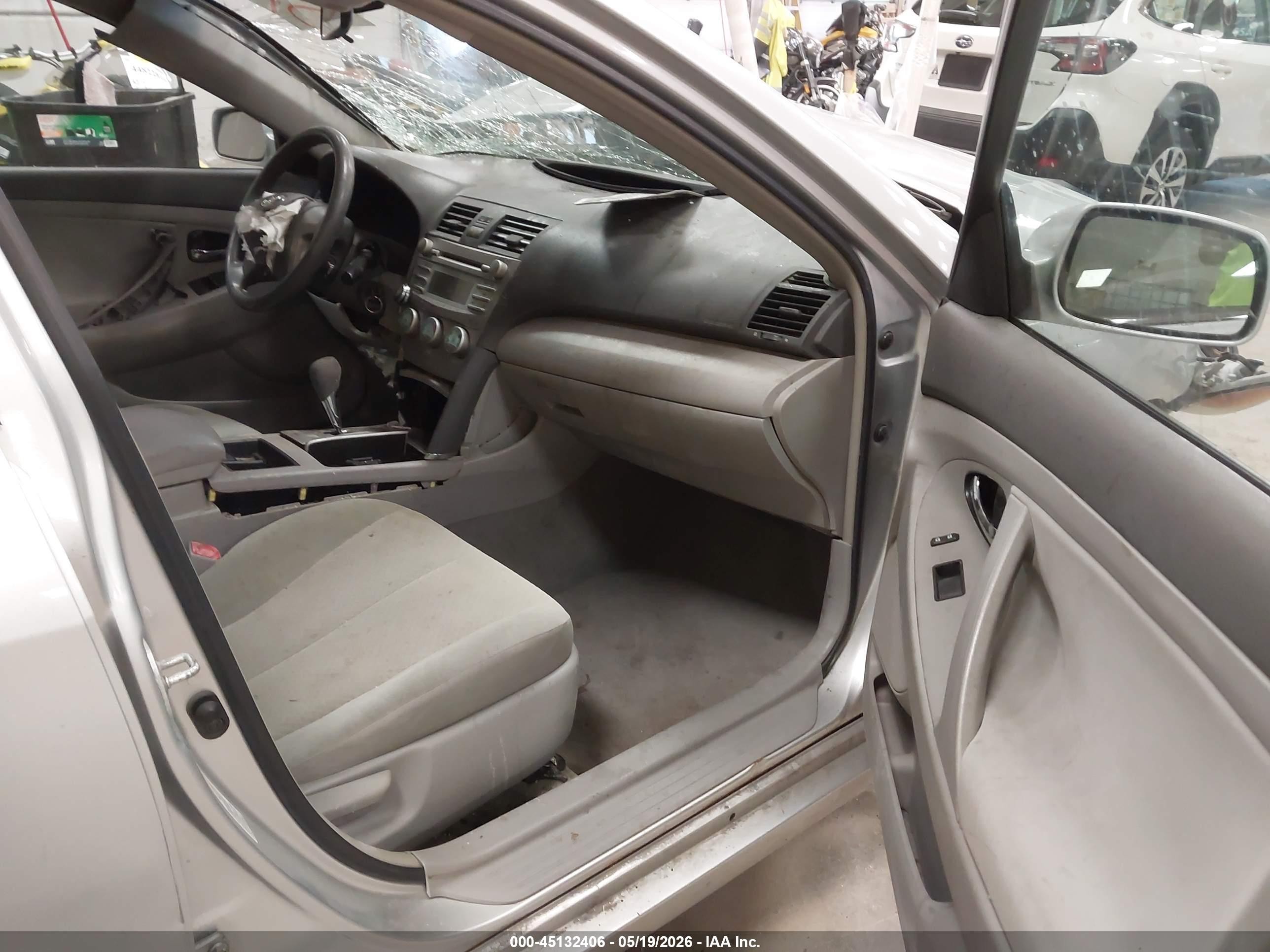 2007 Toyota Camry Le V6 Silver vin: 4T1BK46K67U553995
