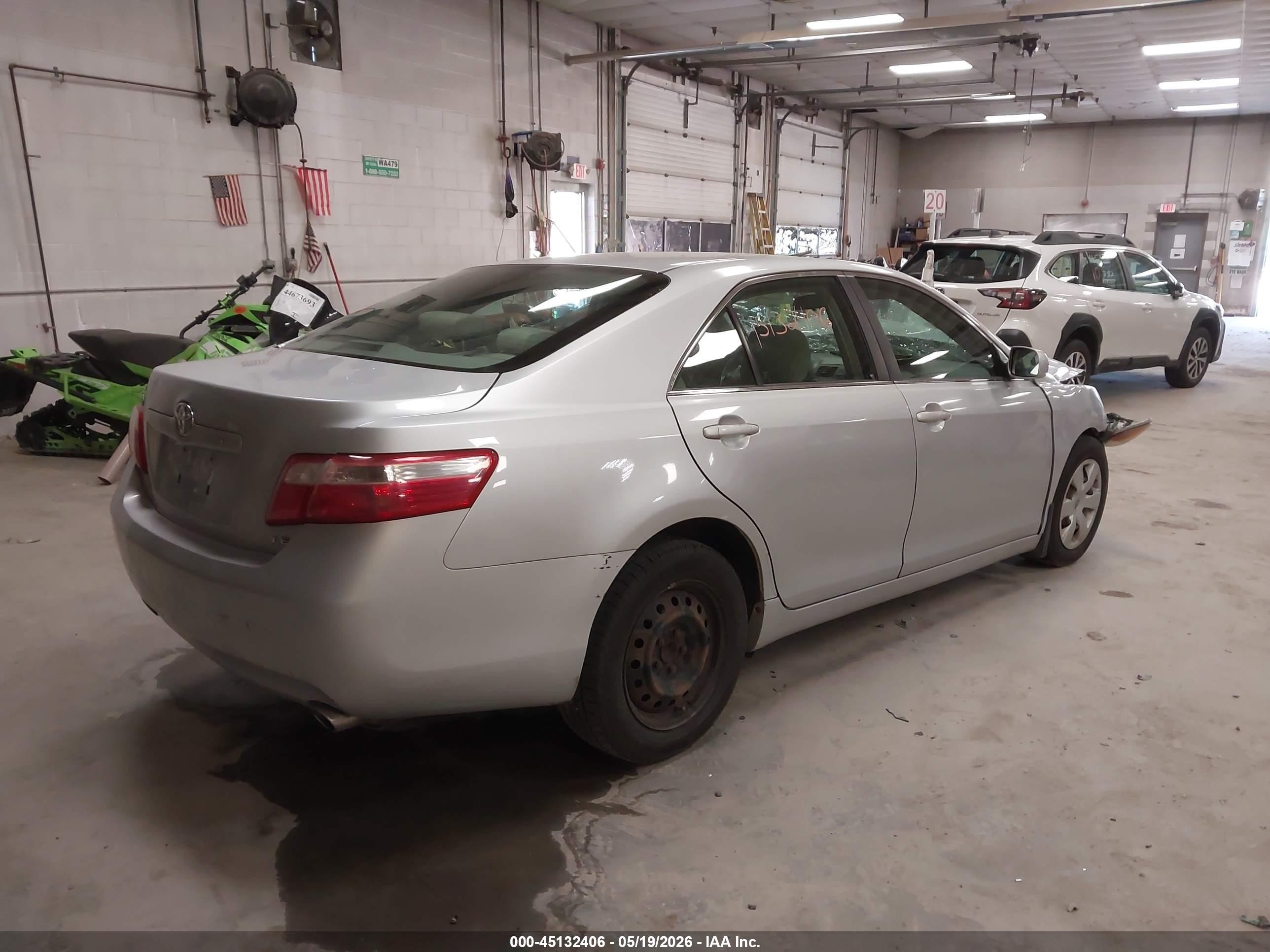 2007 Toyota Camry Le V6 Silver vin: 4T1BK46K67U553995